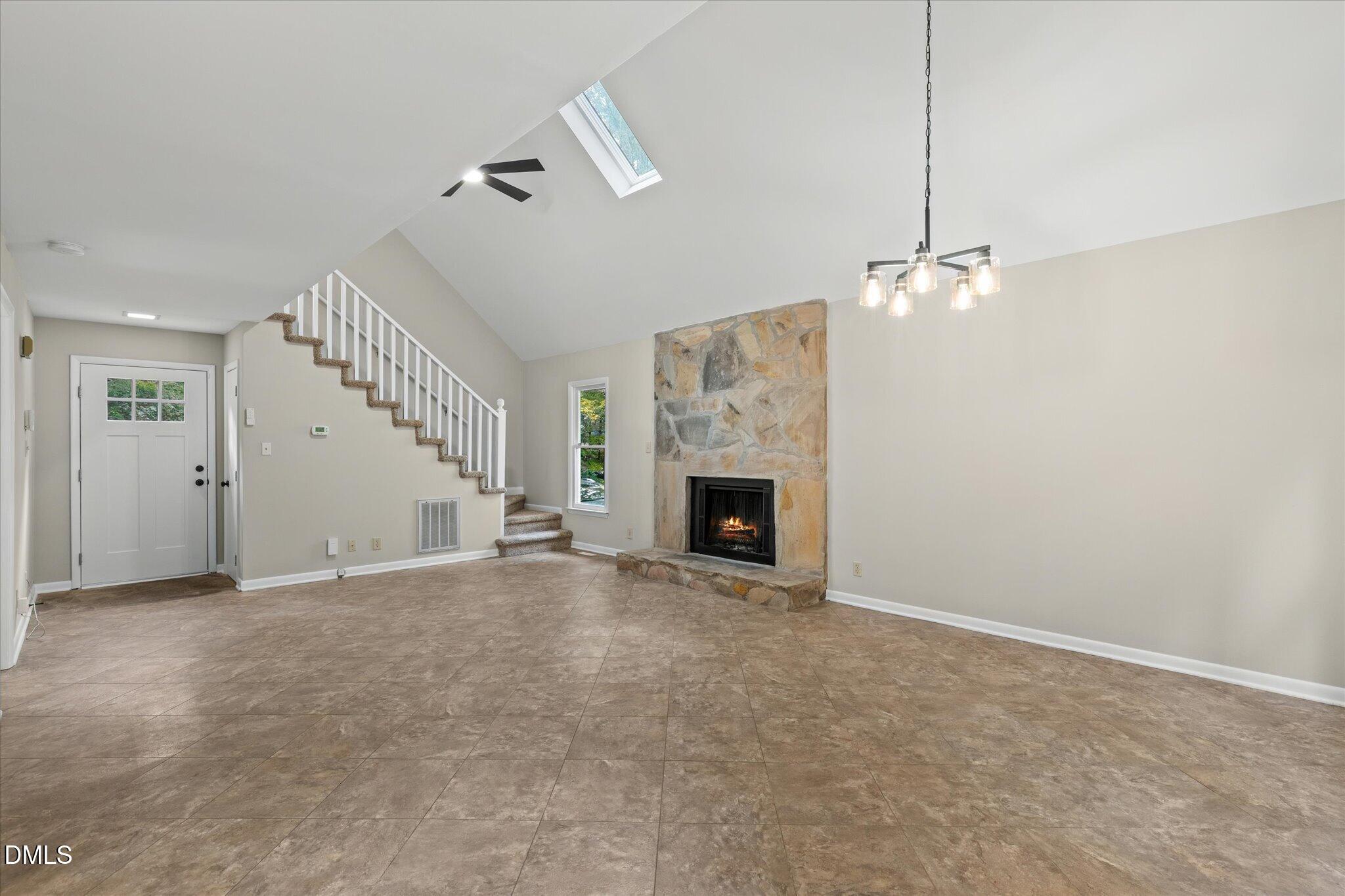 3213 Stanford Drive Property Photo 5