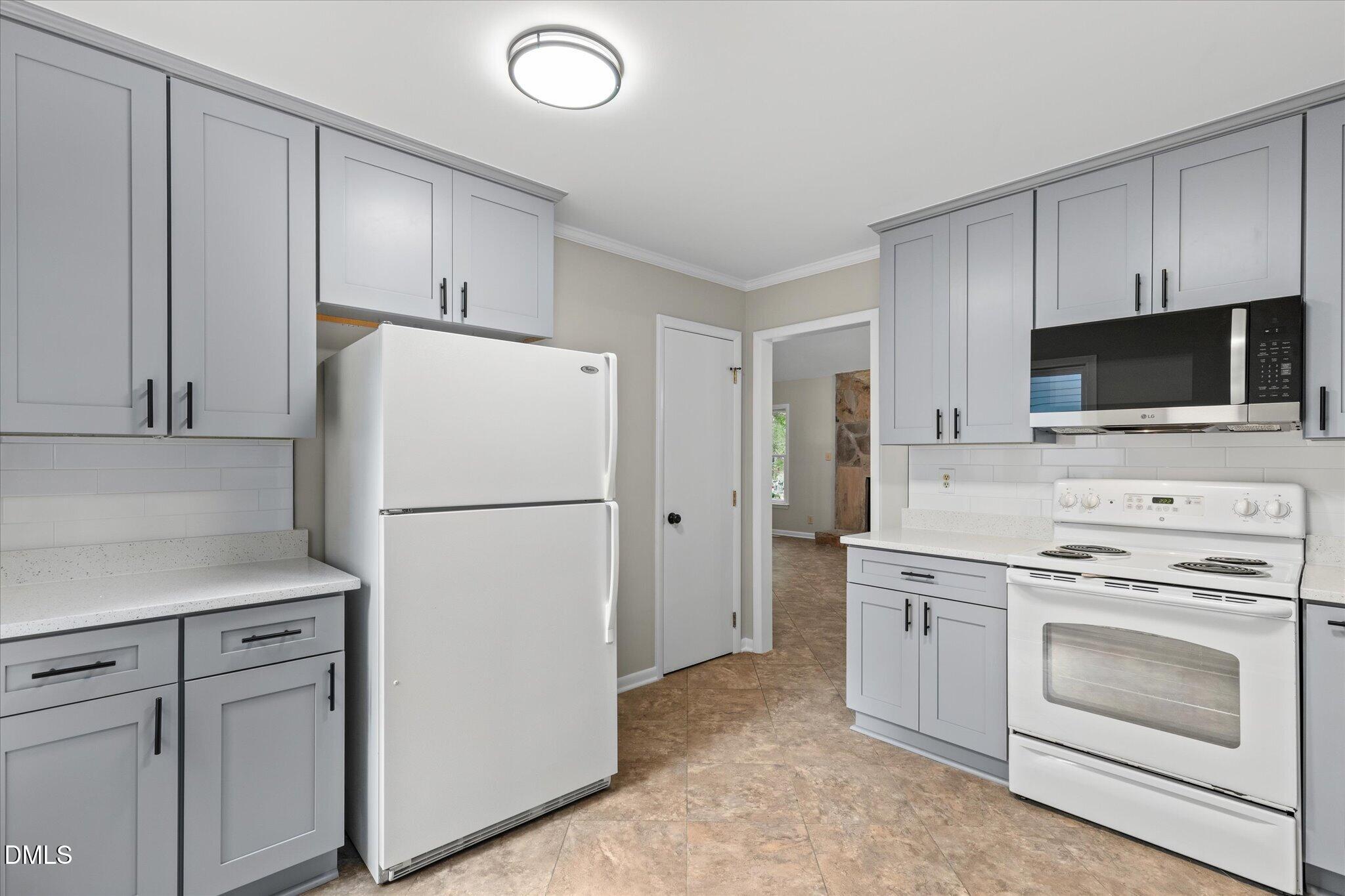 3213 Stanford Drive Property Photo 8