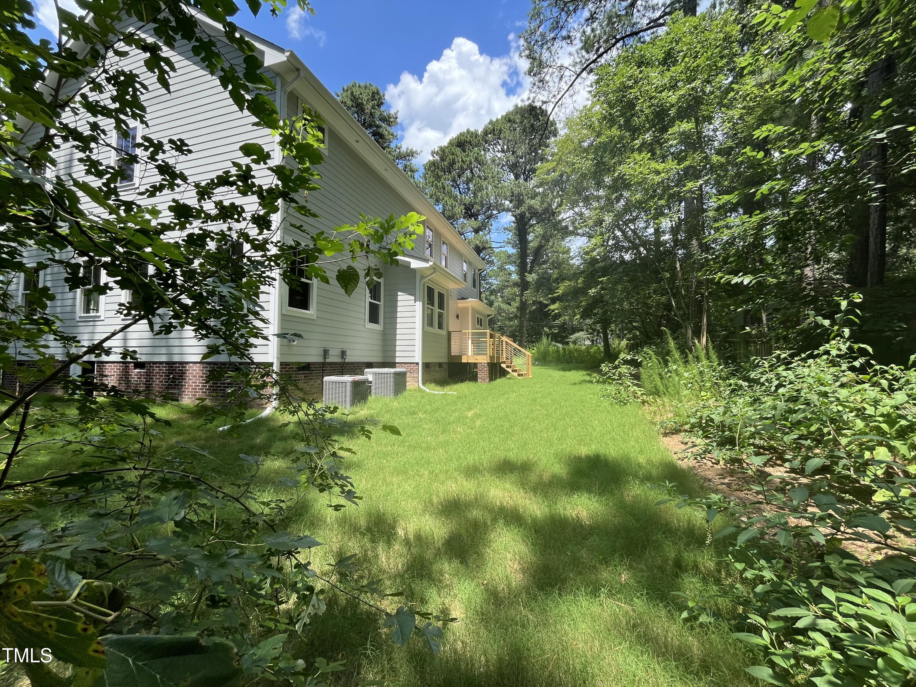 313 W Cornwallis Road Property Photo 8