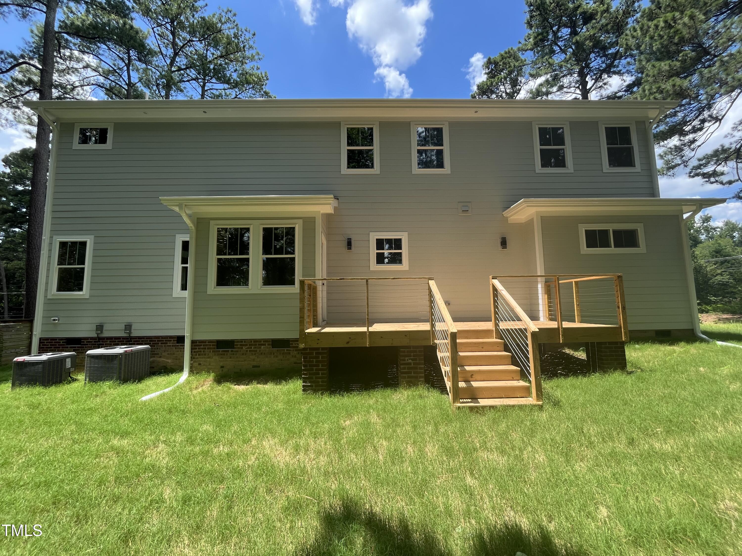 313 W Cornwallis Road Property Photo 11