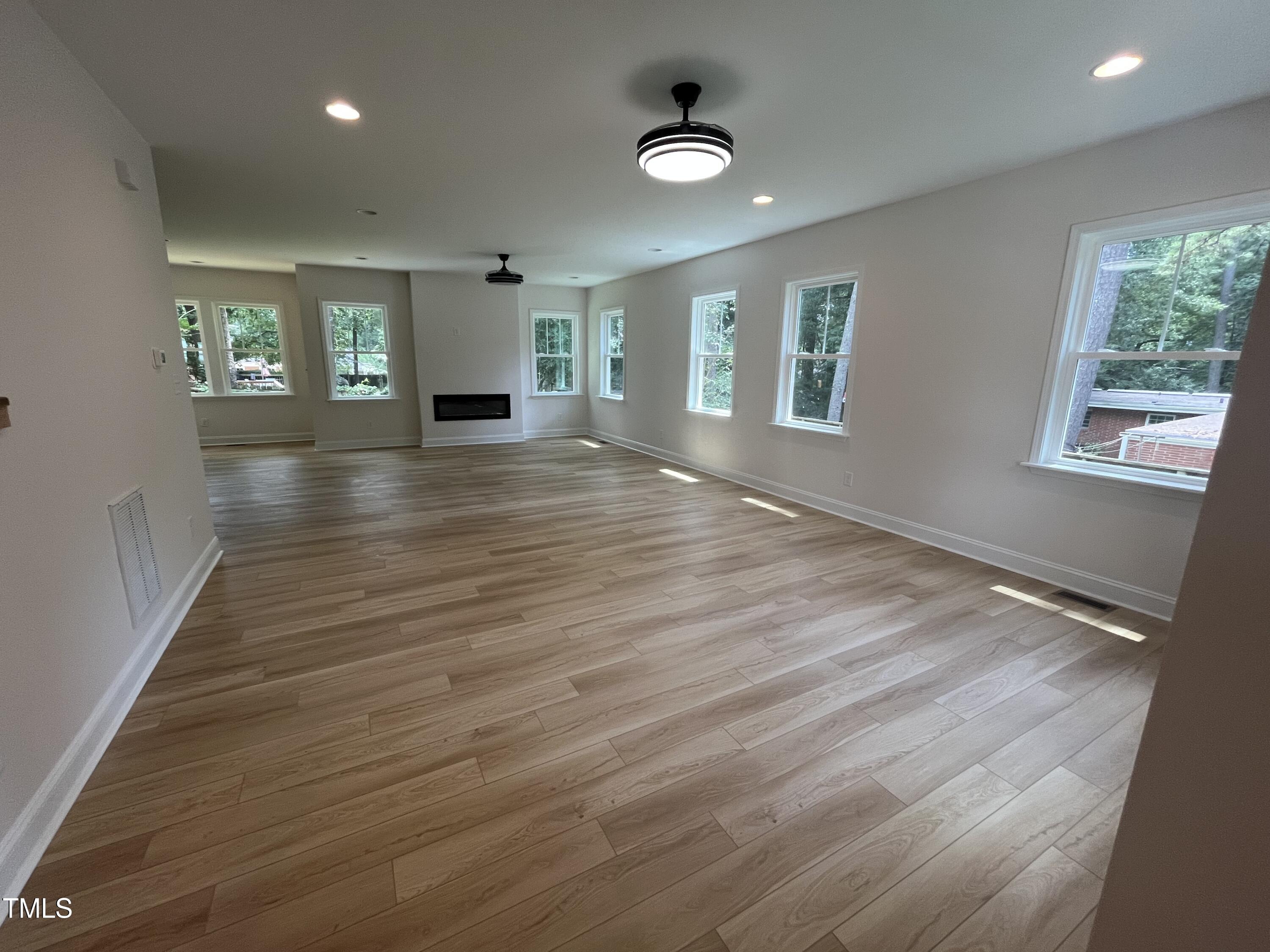 313 W Cornwallis Road Property Photo 17