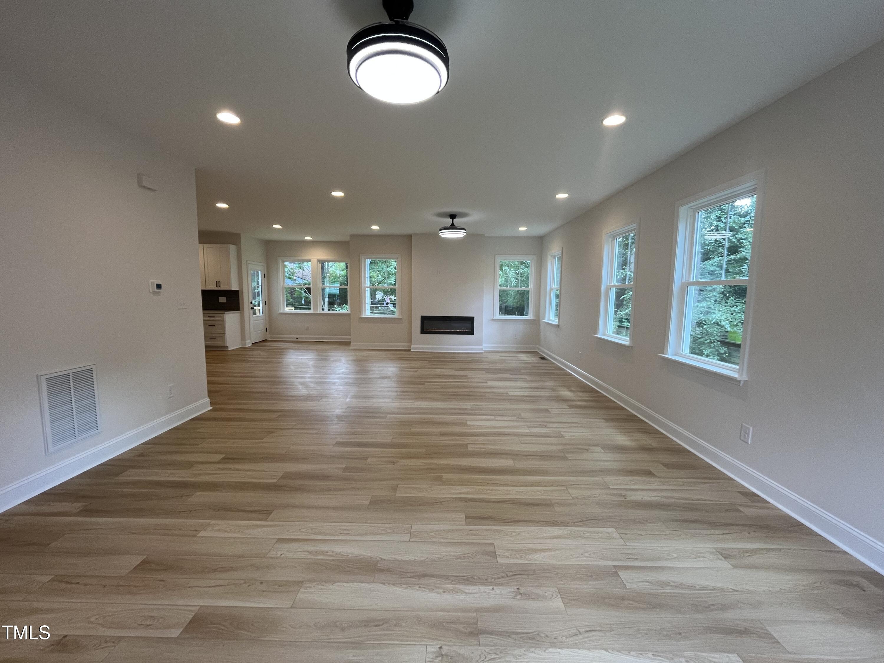 313 W Cornwallis Road Property Photo 32