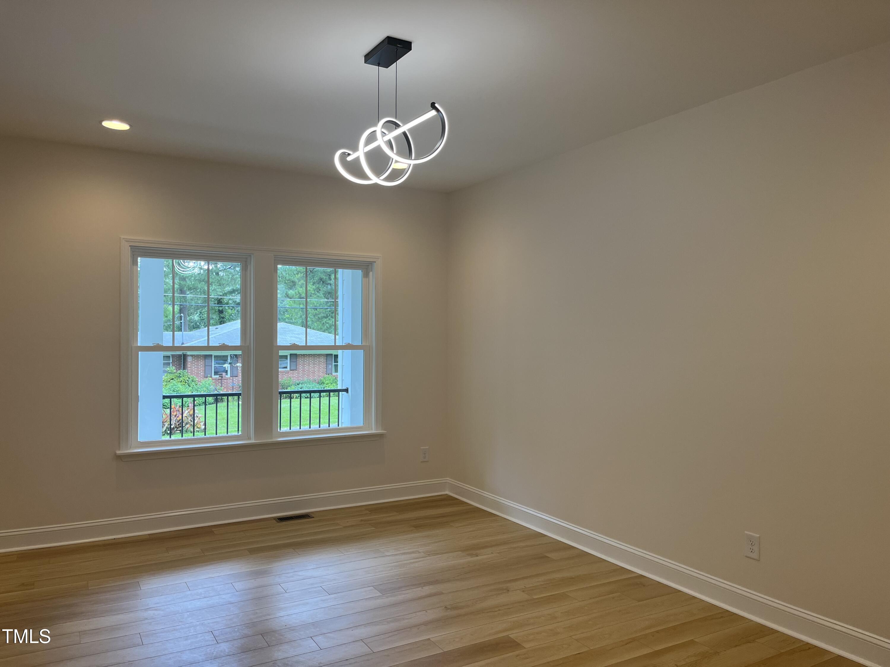 313 W Cornwallis Road Property Photo 34