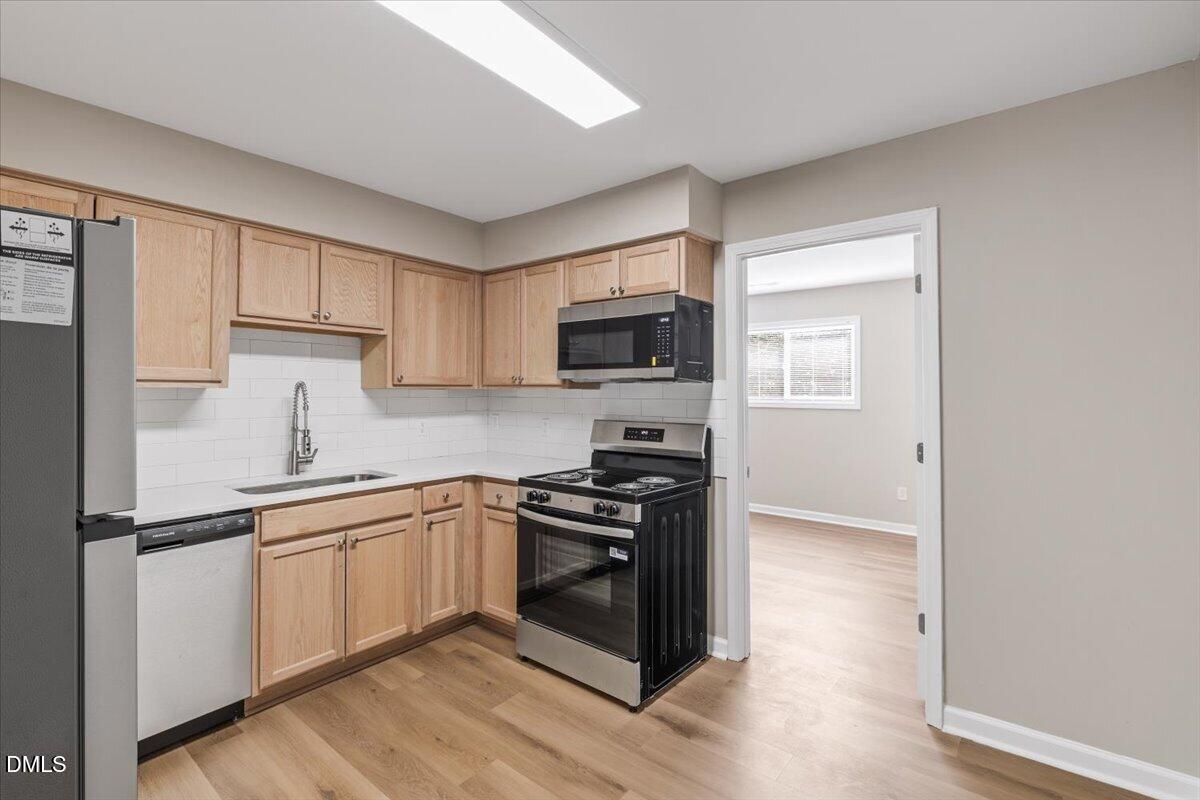 1309 Hudson Avenue F12 Property Photo 8