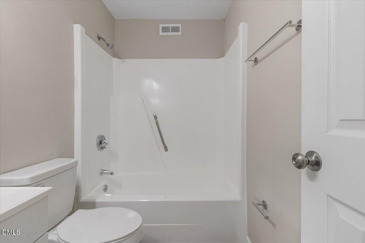 1309 Hudson Avenue F12 Property Photo 17