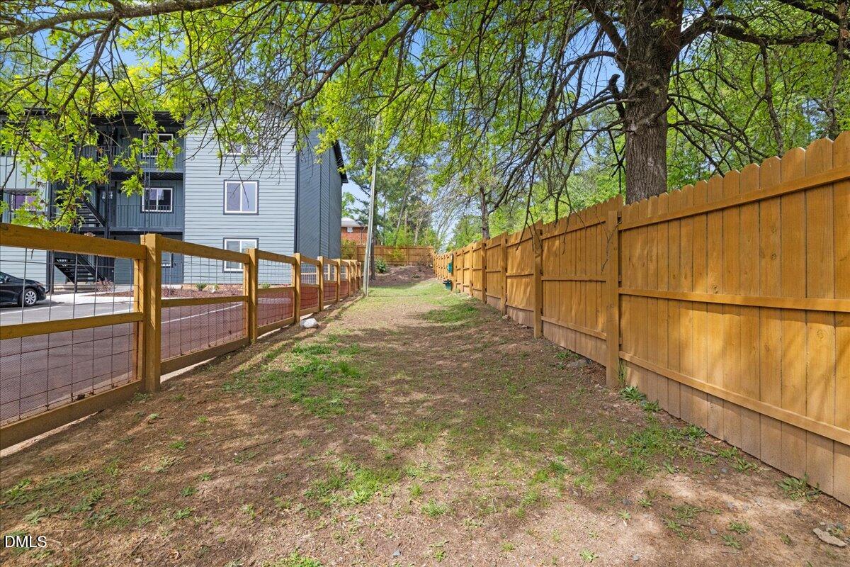 1309 Hudson Avenue F12 Property Photo 19