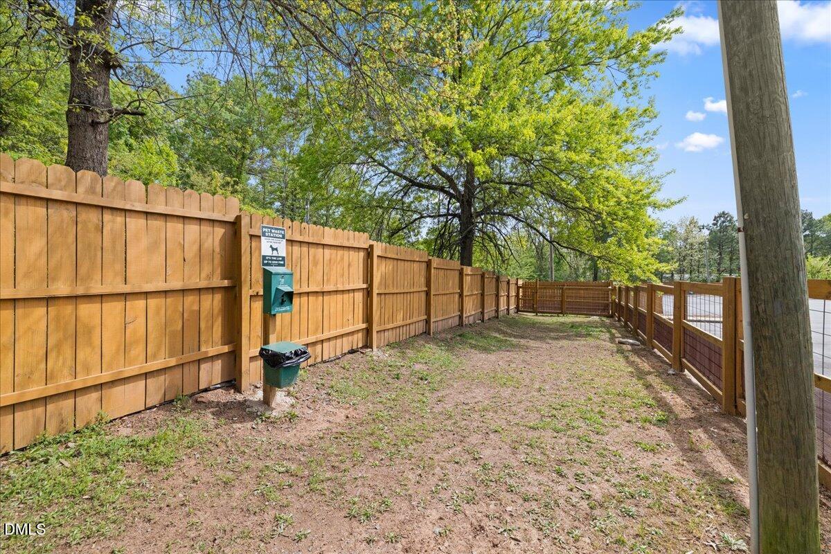 1309 Hudson Avenue F12 Property Photo 20