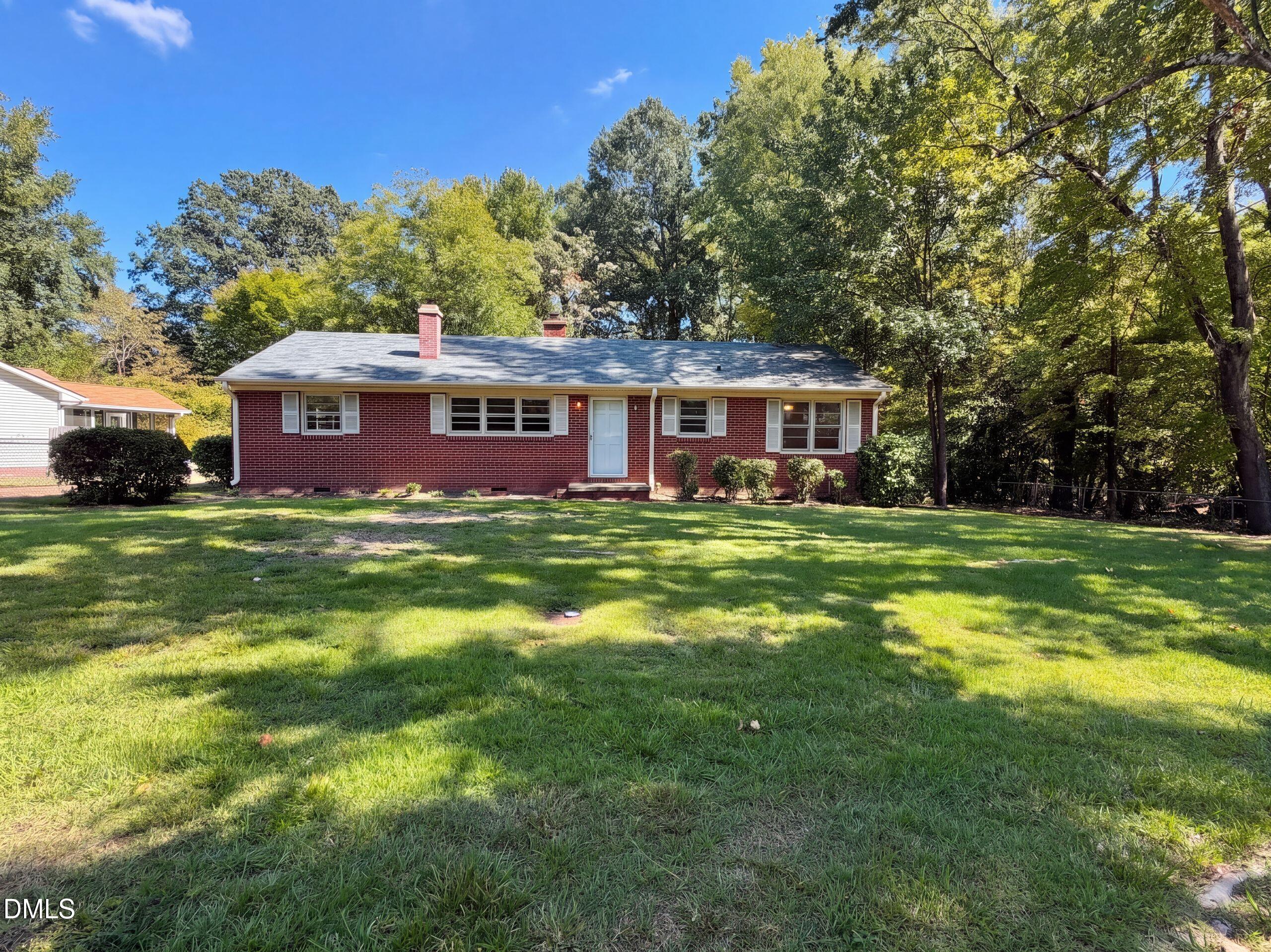 3811 Woodside Road Property Photo 1