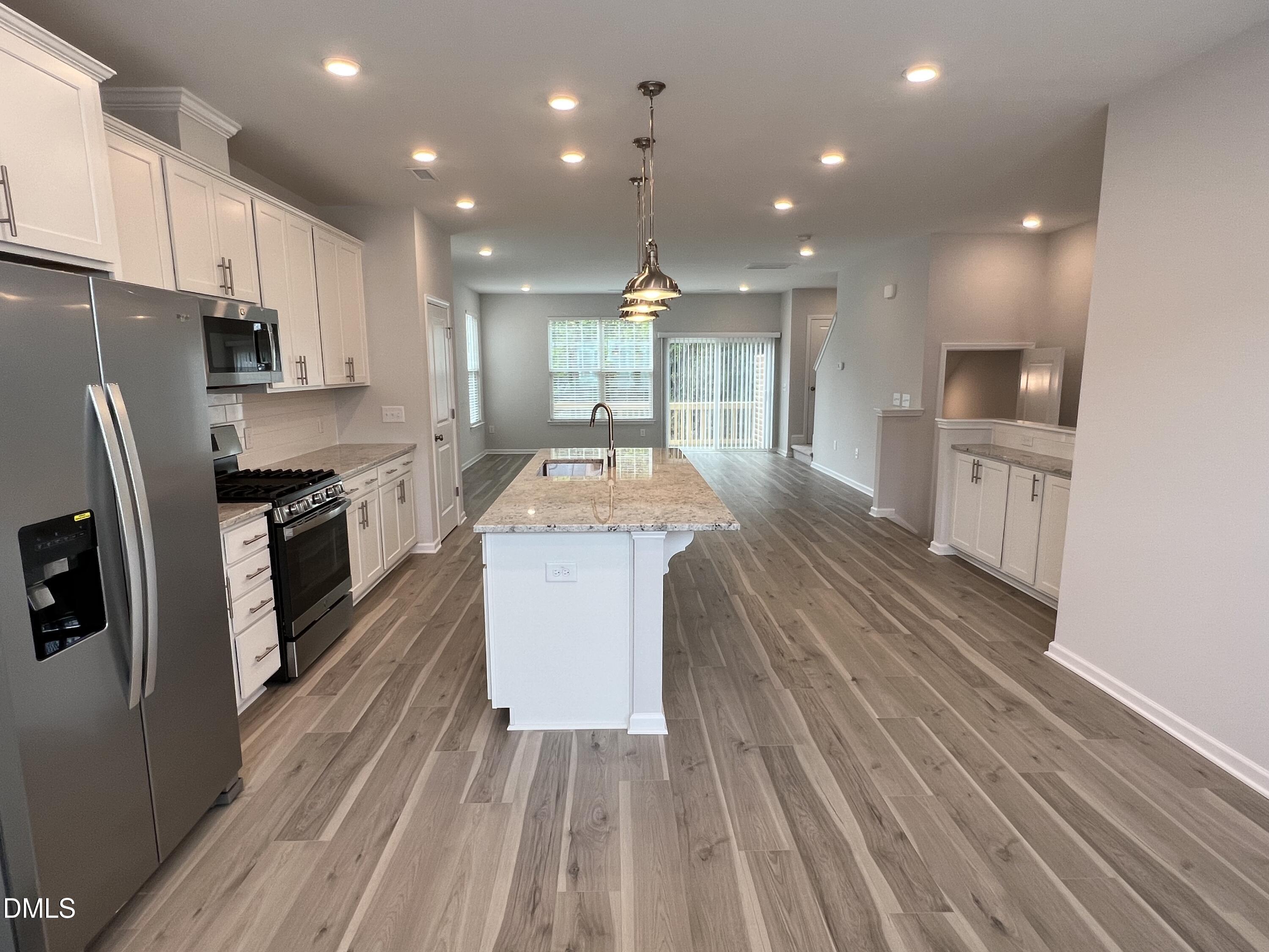 1237 Commack Drive Property Photo 3
