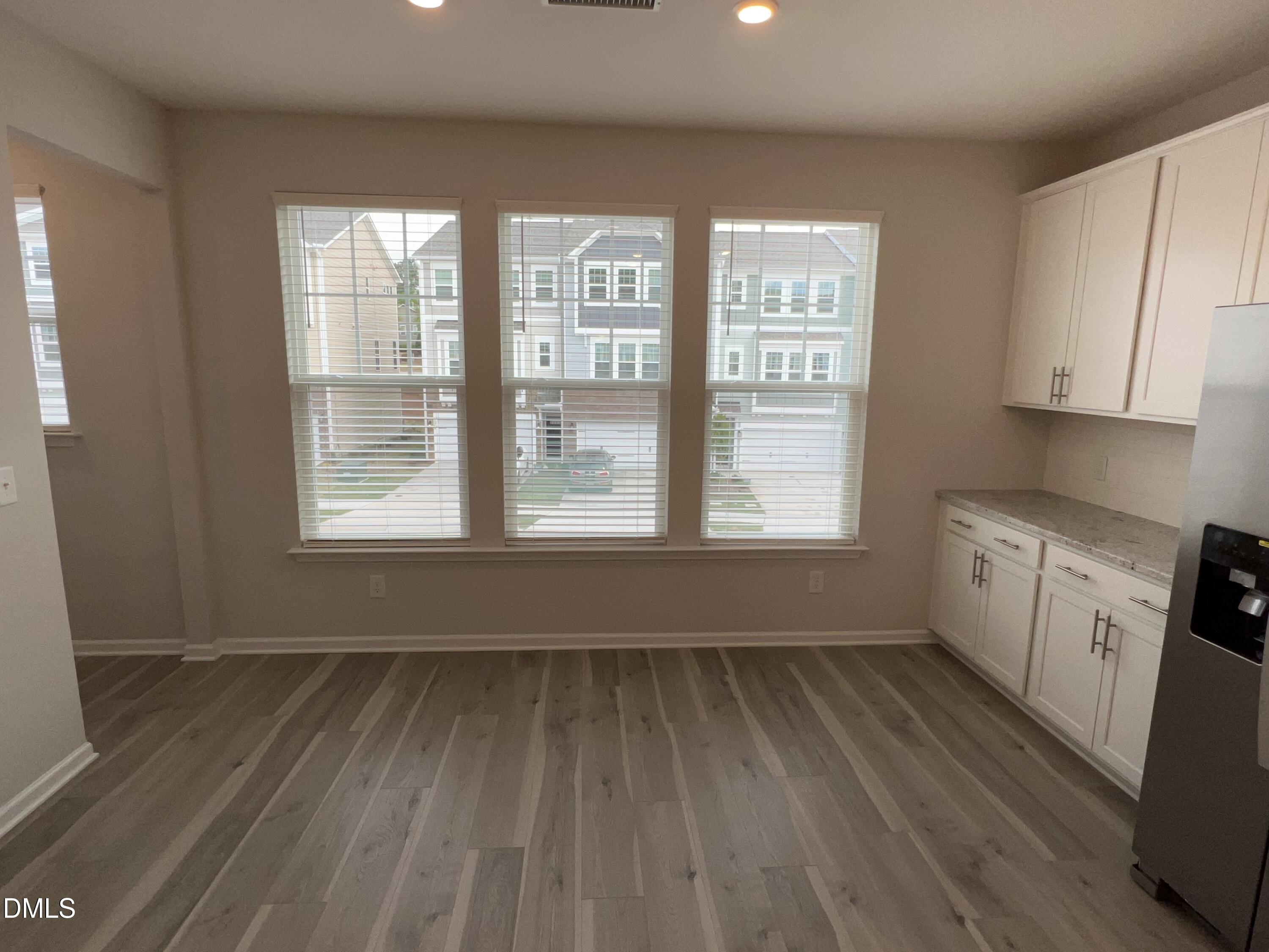 1237 Commack Drive Property Photo 6