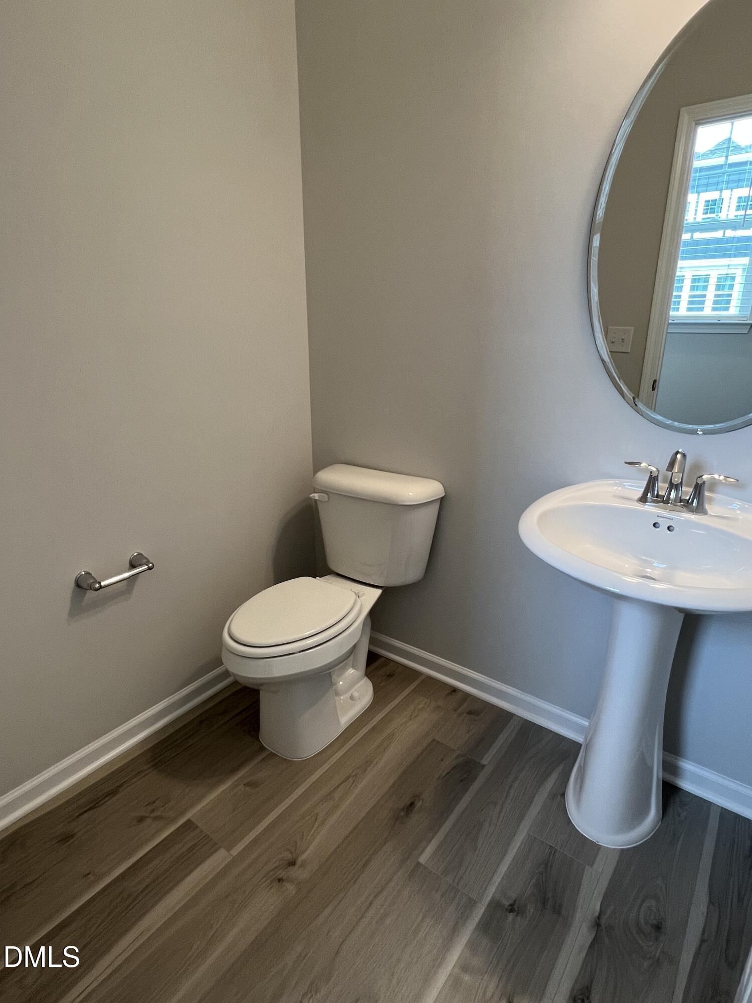 1237 Commack Drive Property Photo 9