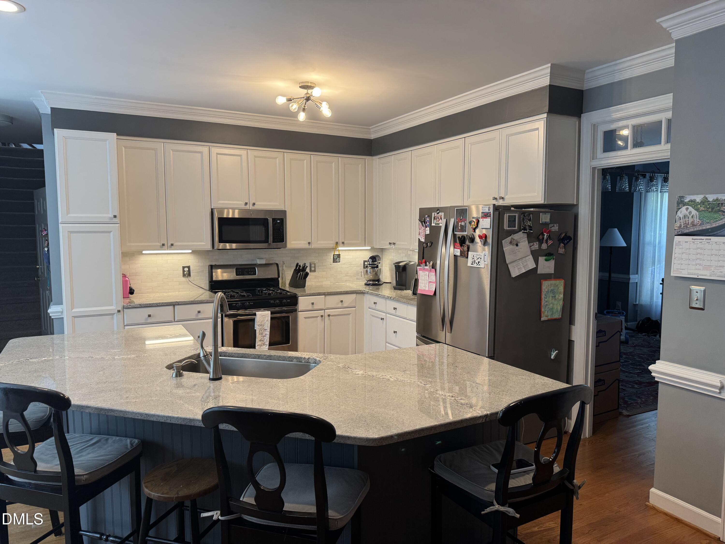 8013 Pony Pasture Court Property Photo 3