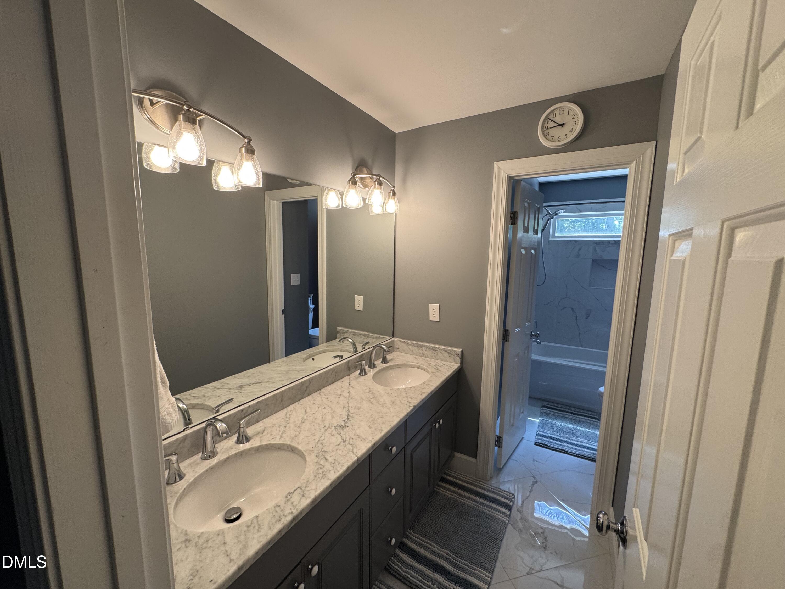 8013 Pony Pasture Court Property Photo 4