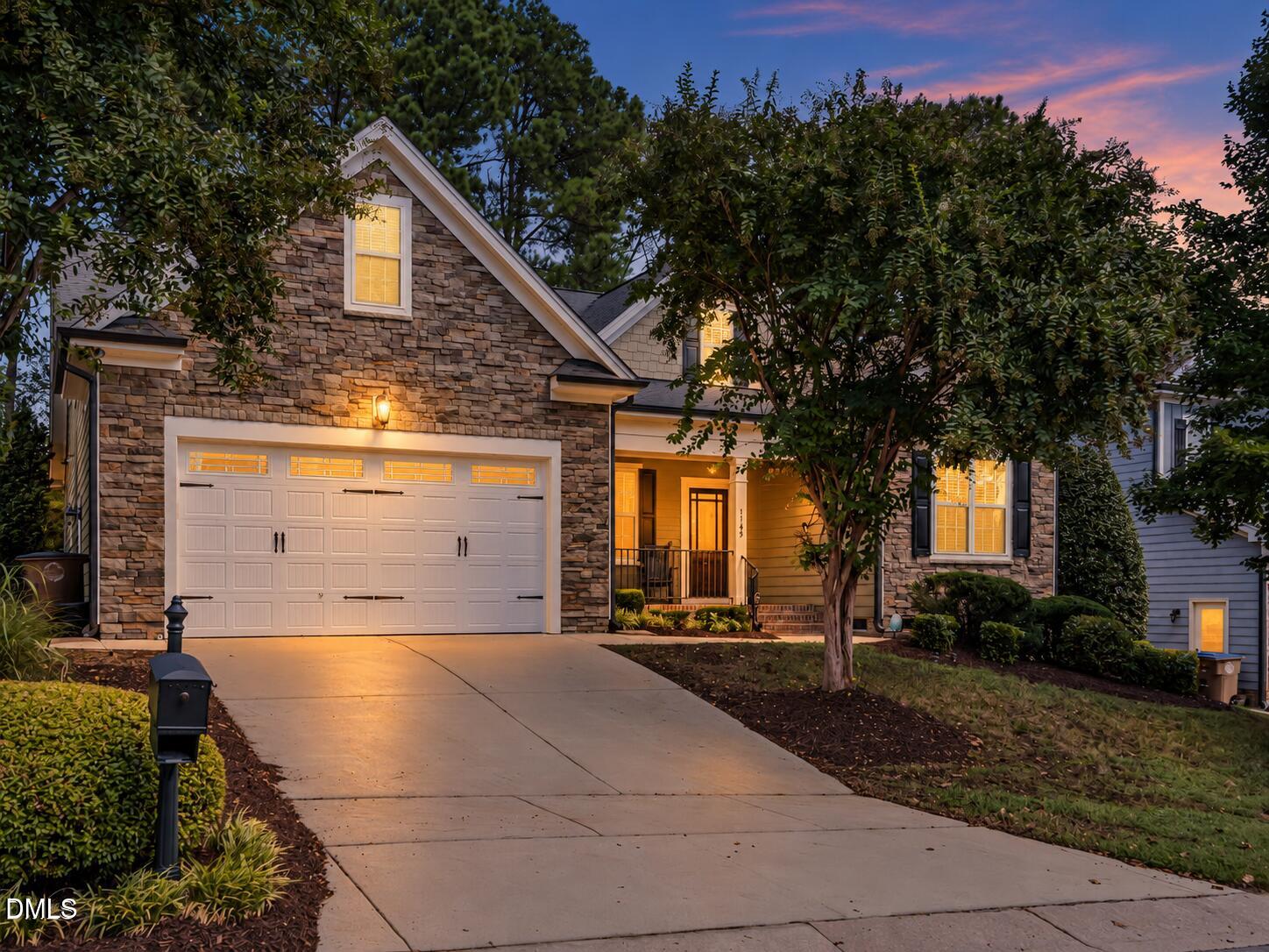 1149 Golden Star Way Property Photo 2