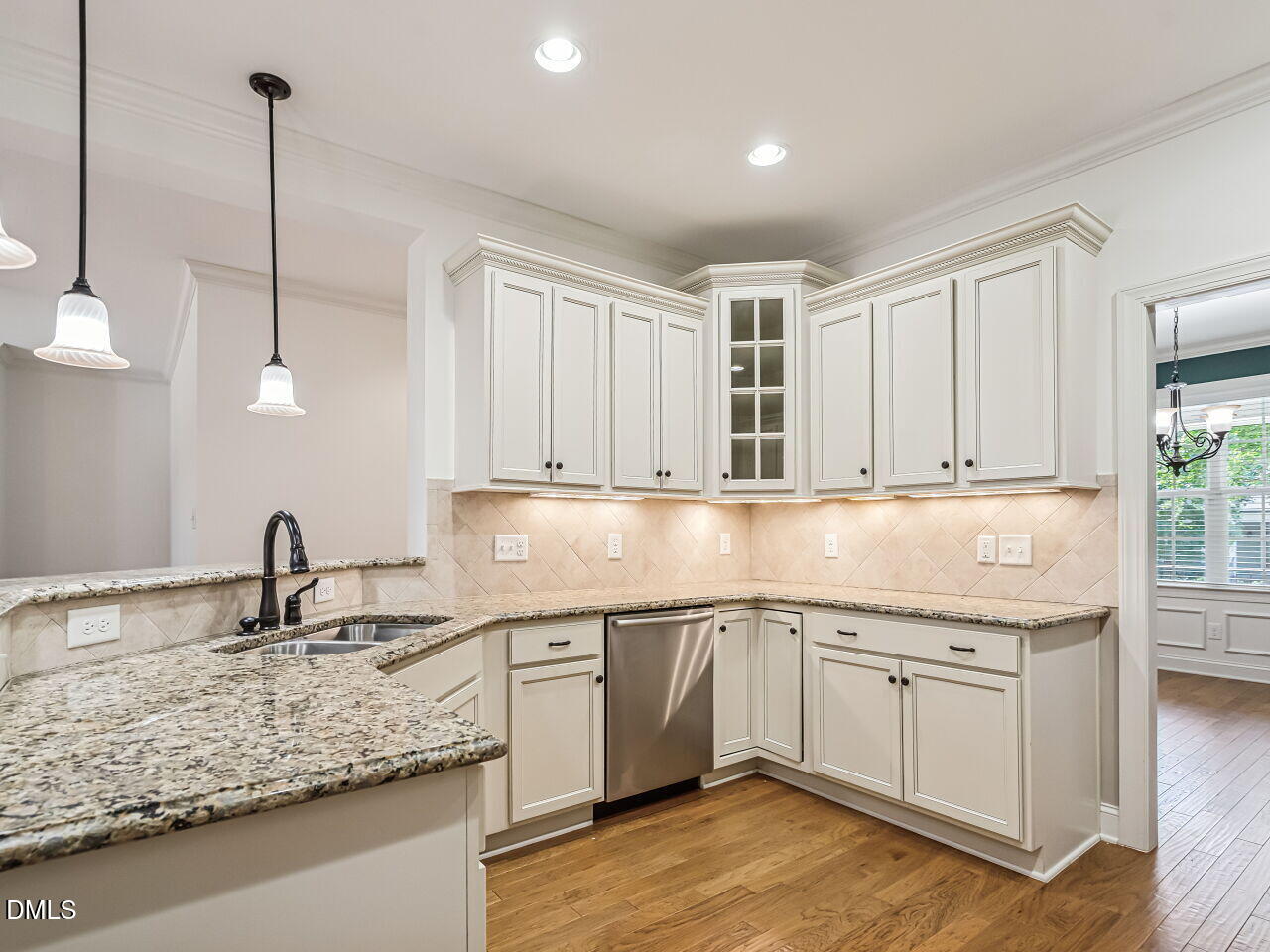 1149 Golden Star Way Property Photo 7