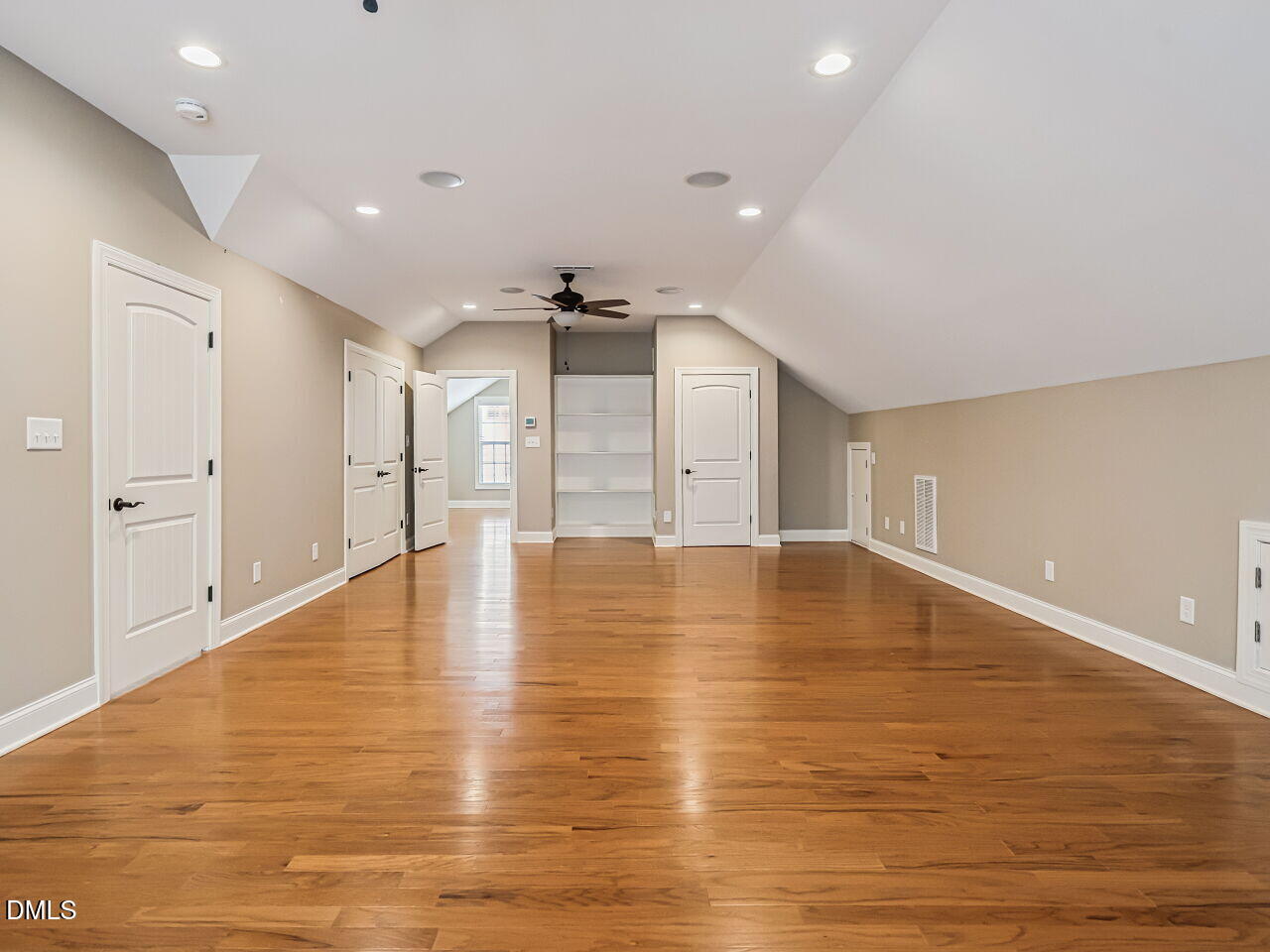 1149 Golden Star Way Property Photo 31