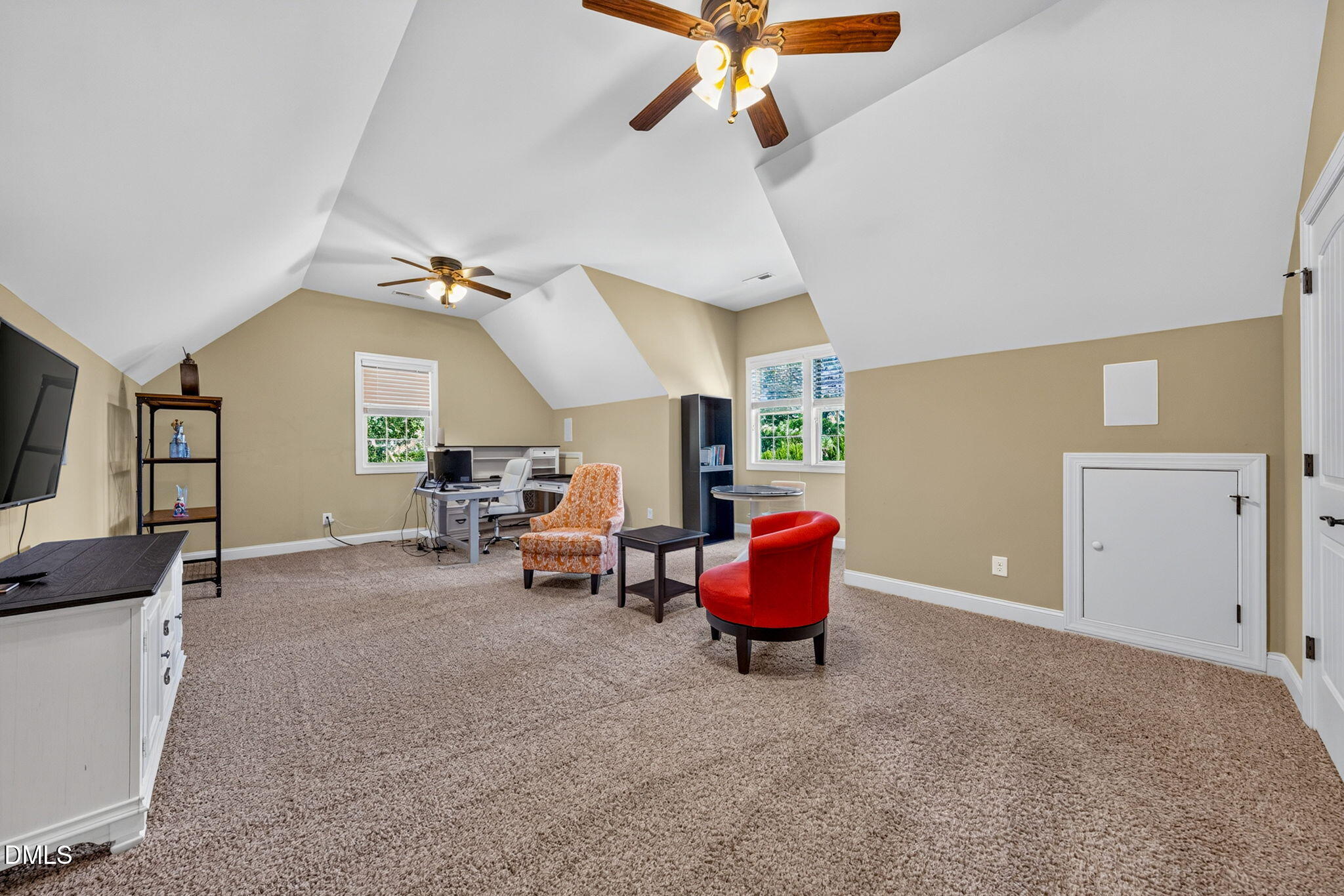 691 Hawthorne Place Property Photo 54