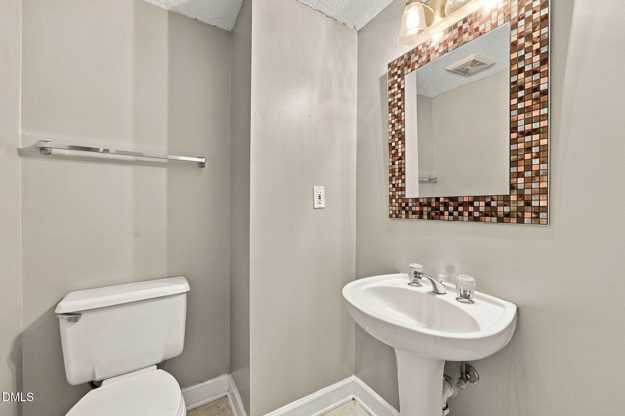 3118 Wilderness Road Property Photo 9