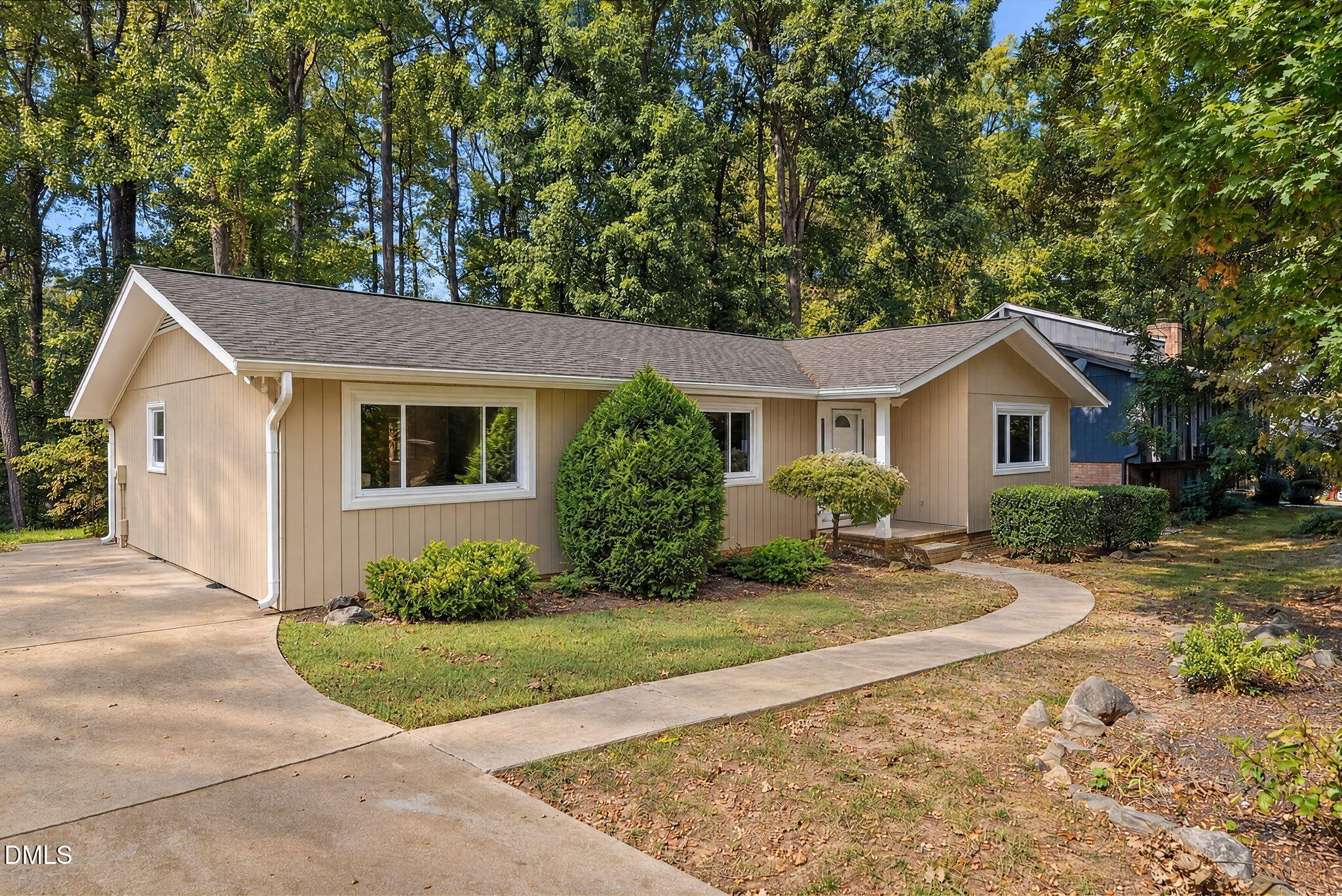 6721 Brookhollow Drive Property Photo 1