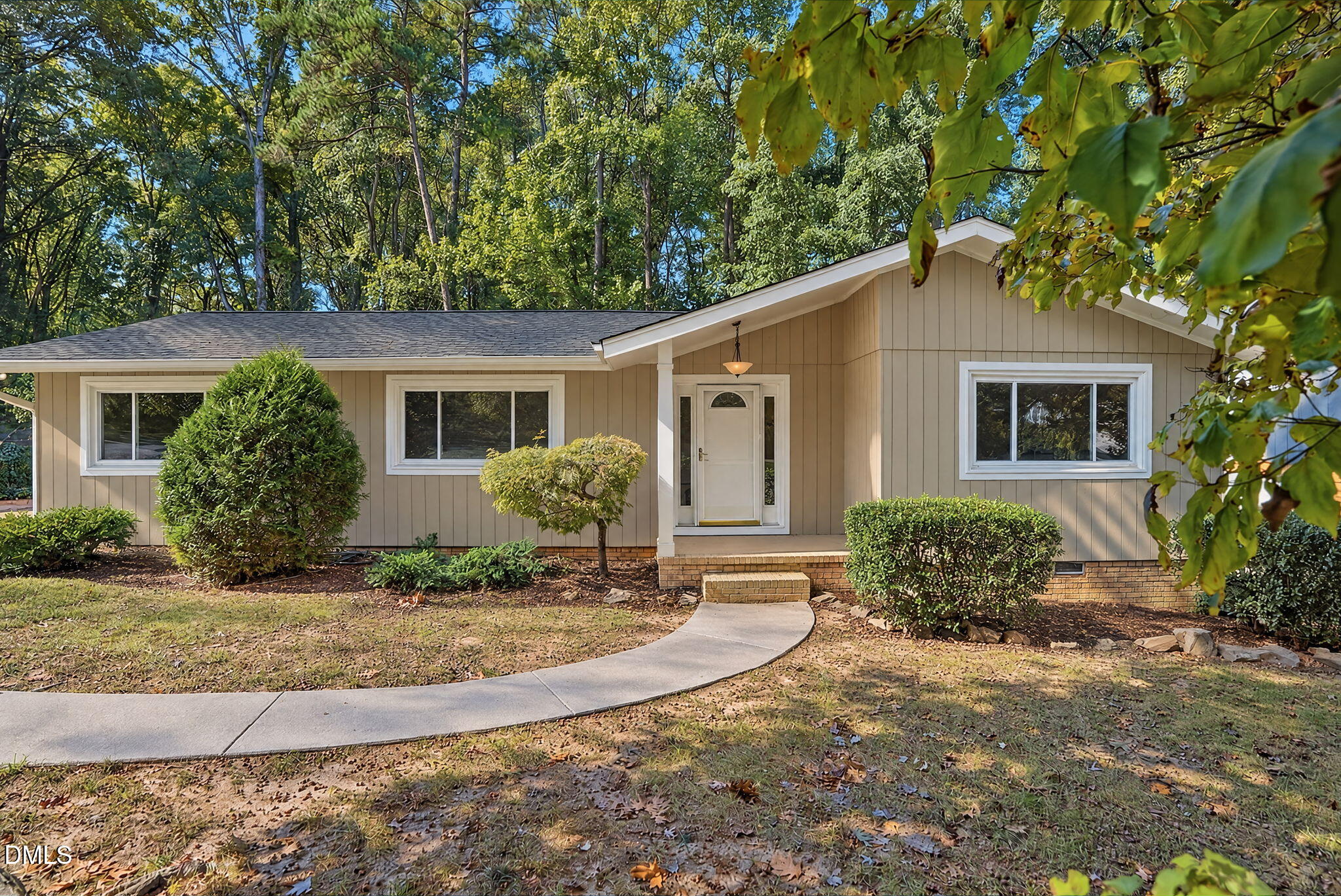 6721 Brookhollow Drive Property Photo 3