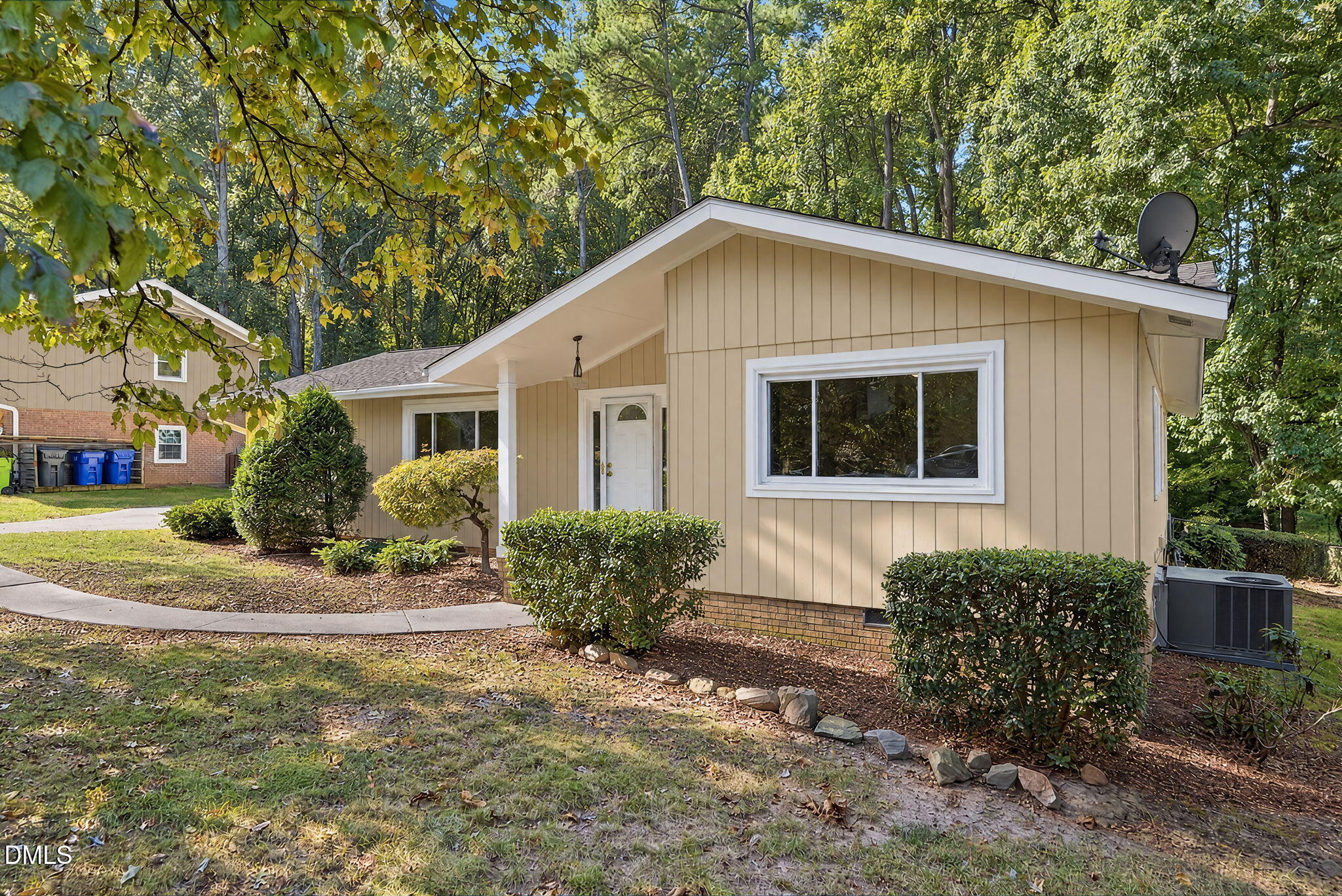 6721 Brookhollow Drive Property Photo 4