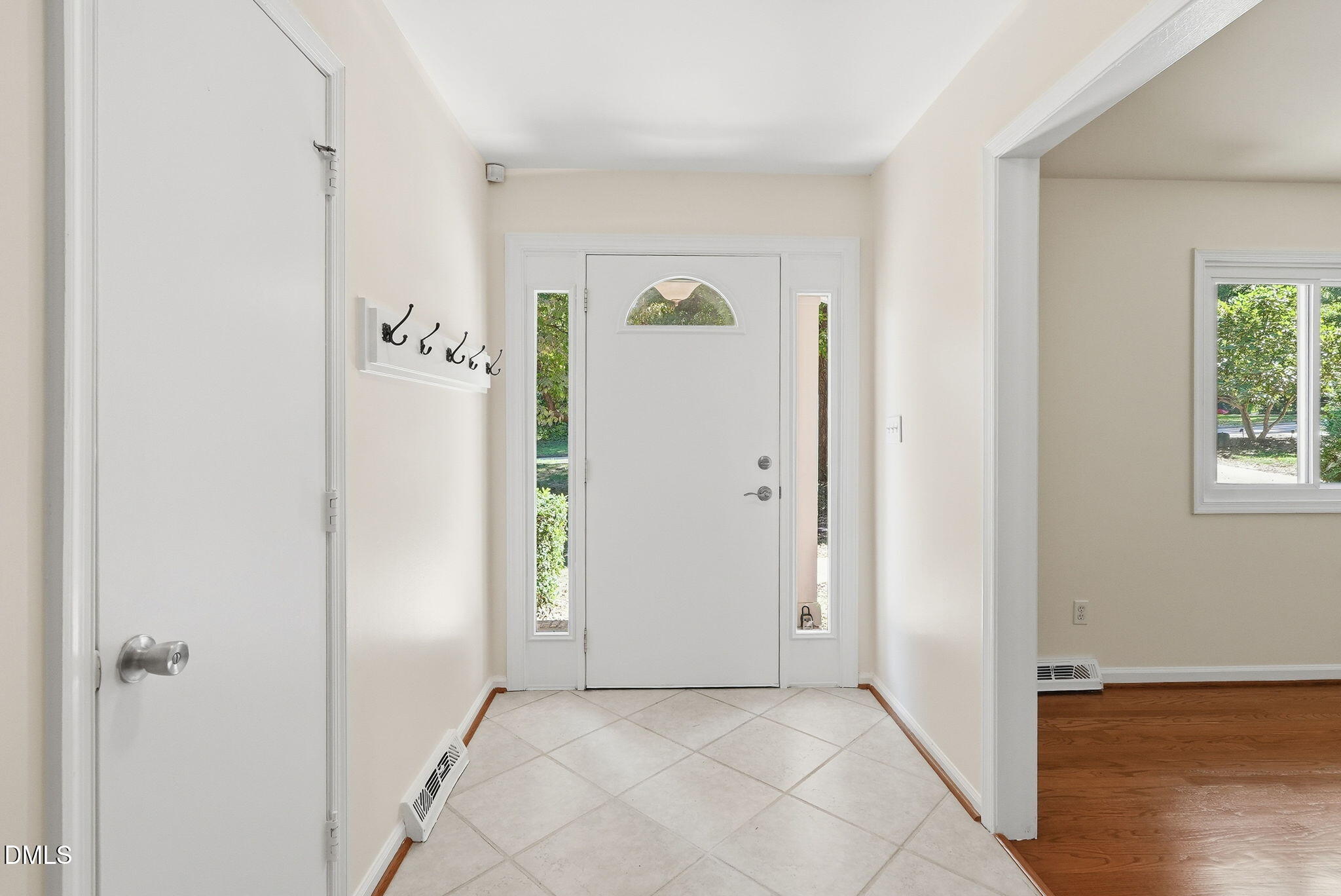 6721 Brookhollow Drive Property Photo 7