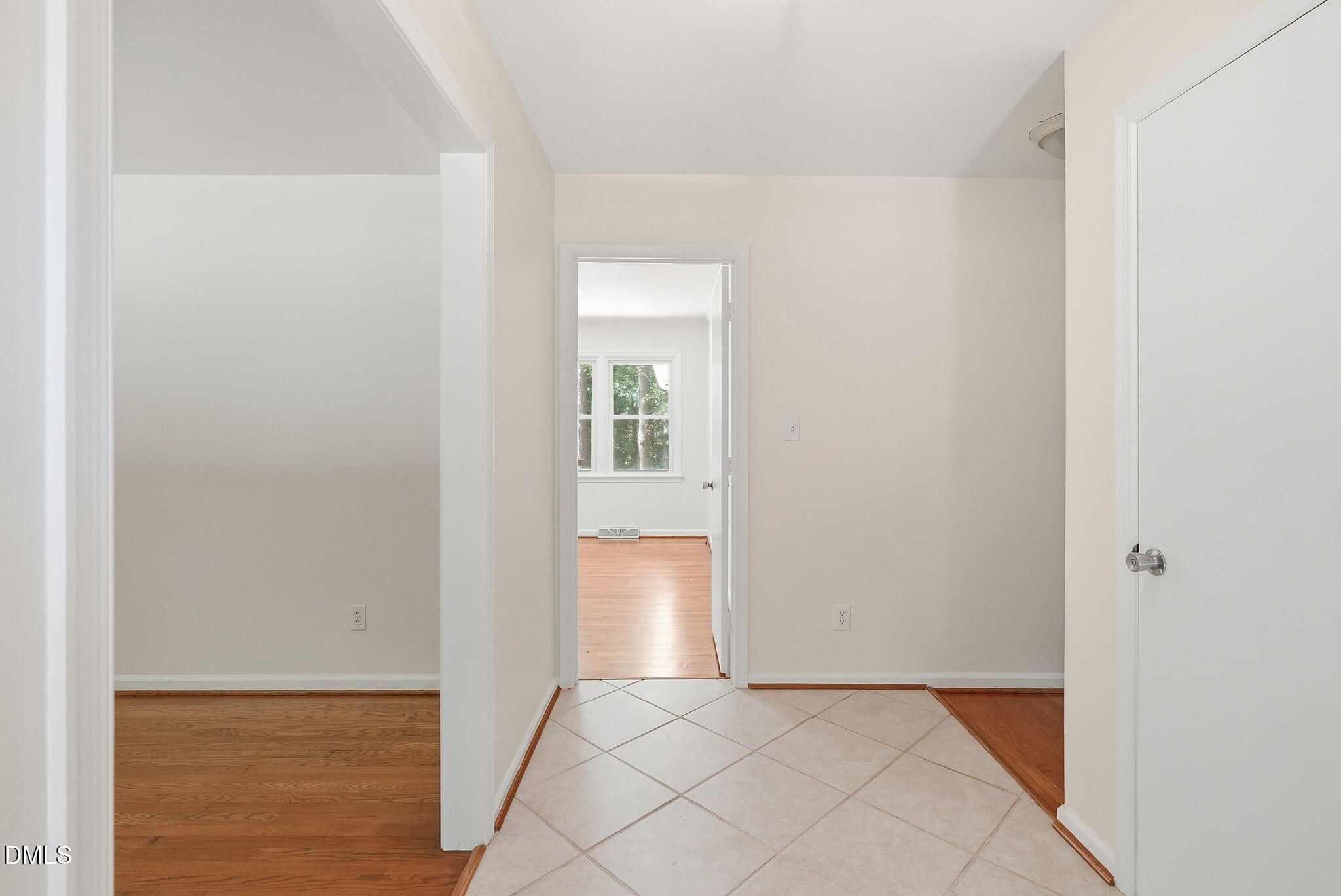 6721 Brookhollow Drive Property Photo 9