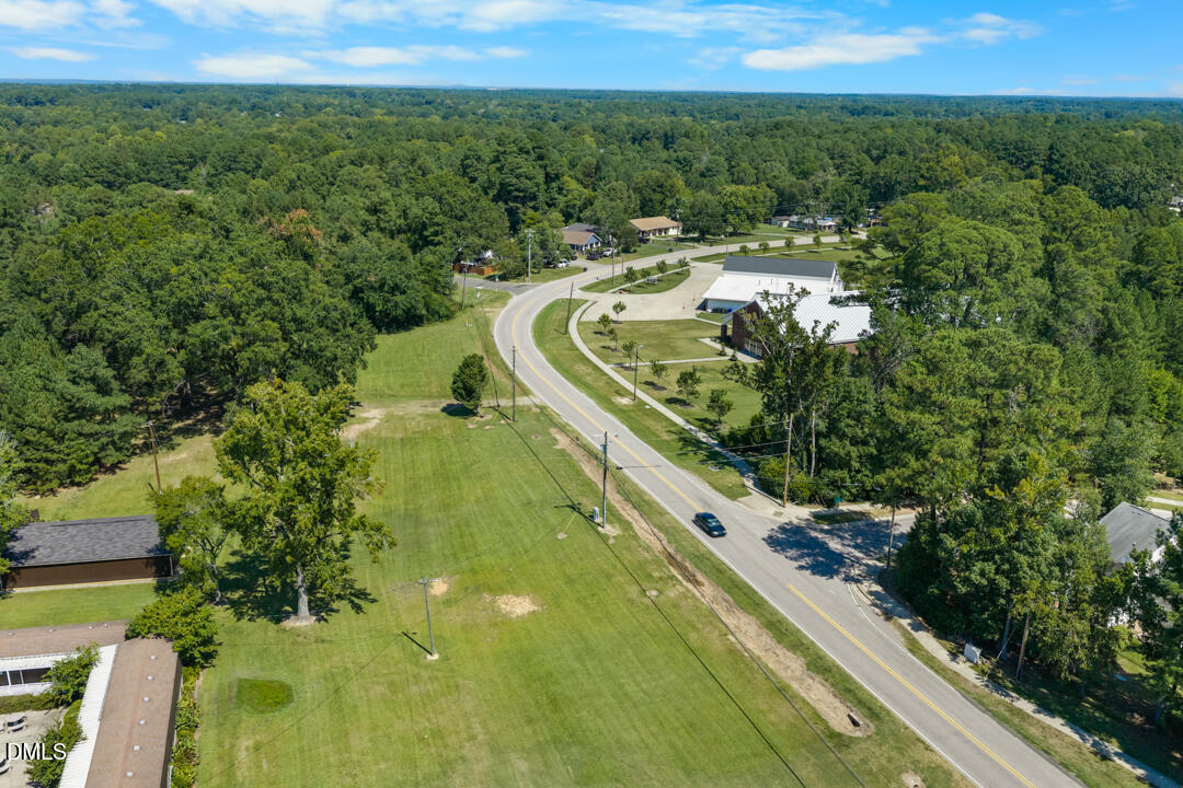 1028 Lynn Road Property Photo 6
