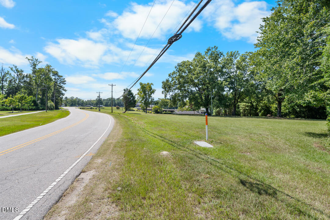 1028 Lynn Road Property Photo 11