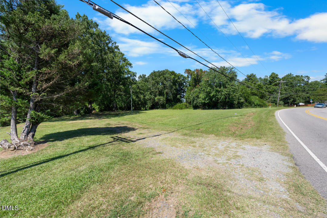 1028 Lynn Road Property Photo 13