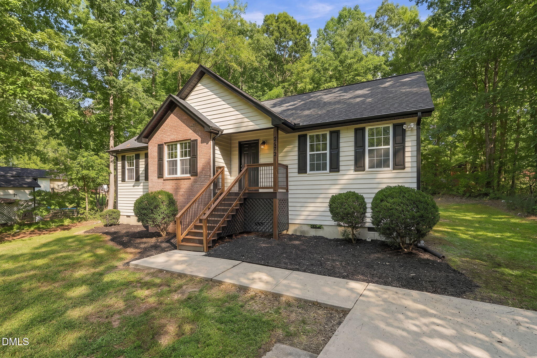 2572 Chadwick Place Property Photo 4