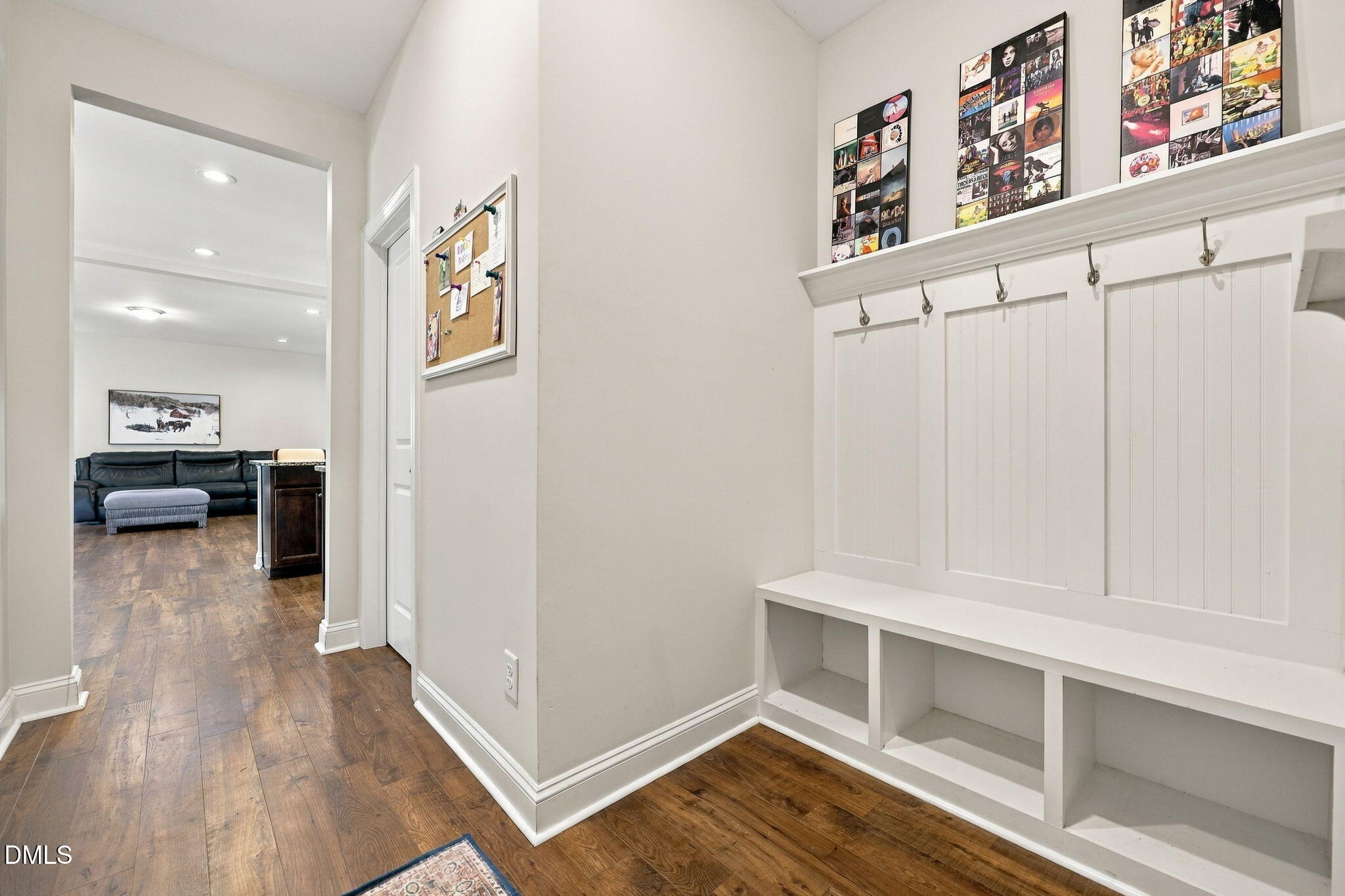 608 Priory Circle Property Photo 12