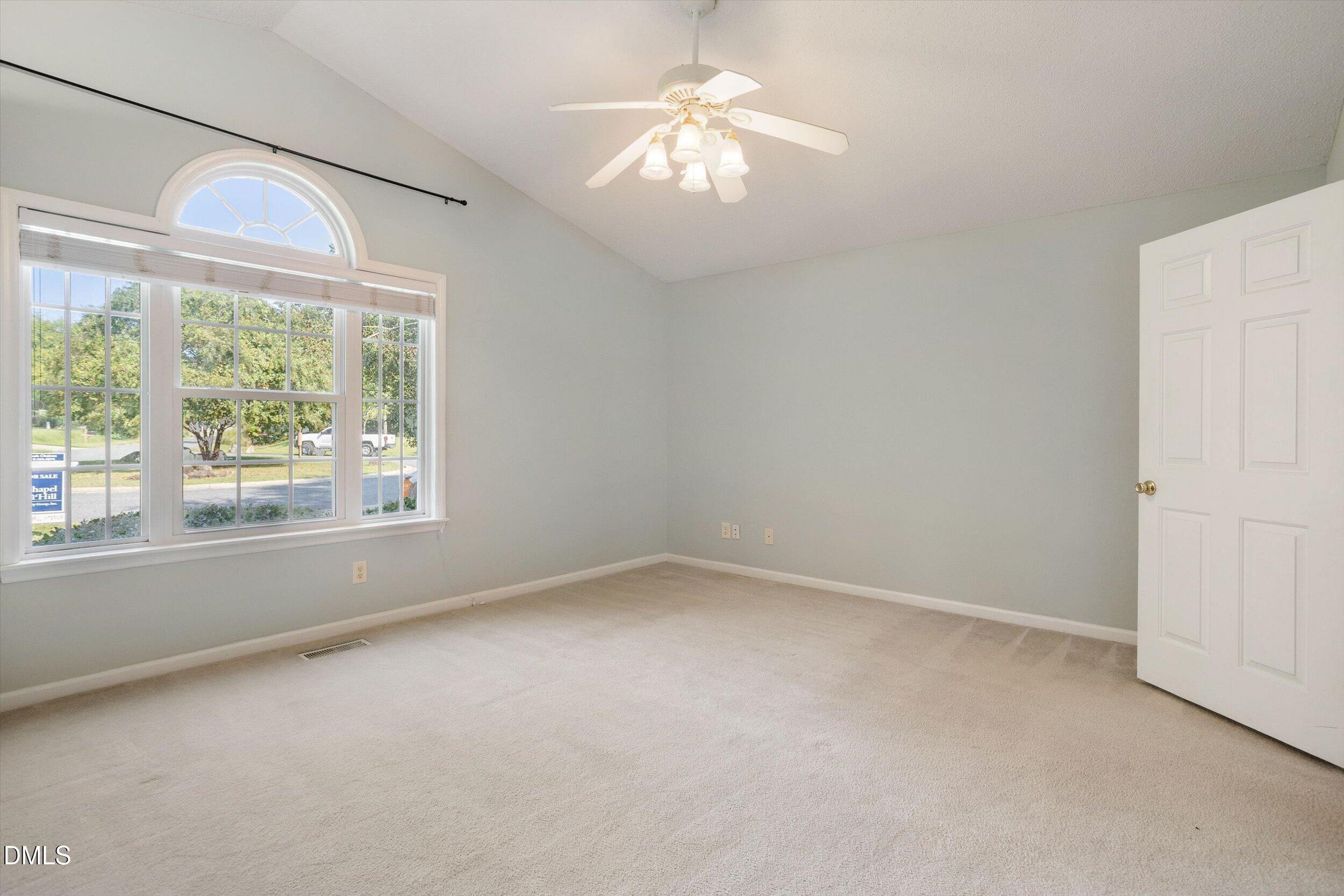53 Grove Point Property Photo 20