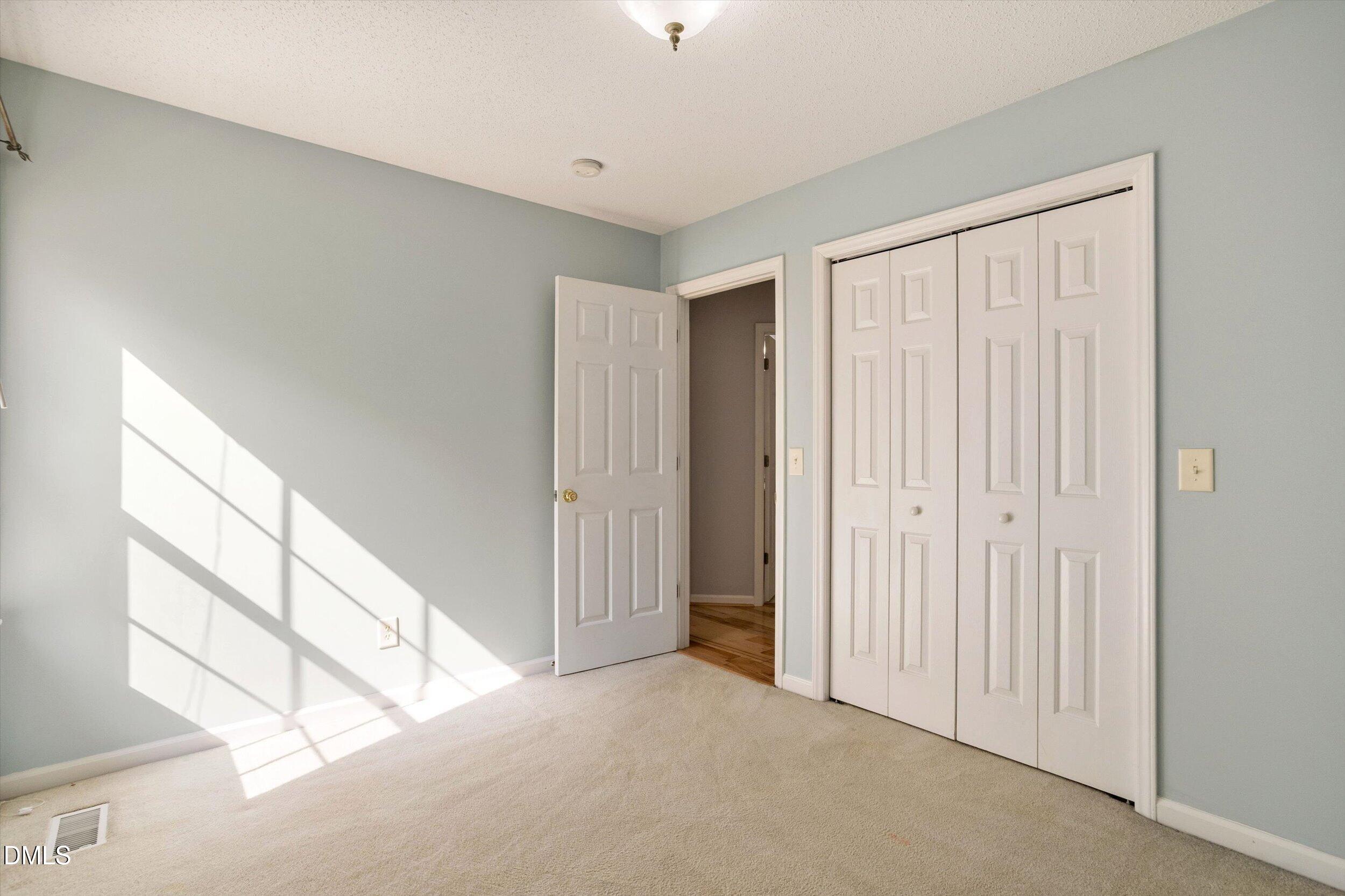 53 Grove Point Property Photo 23