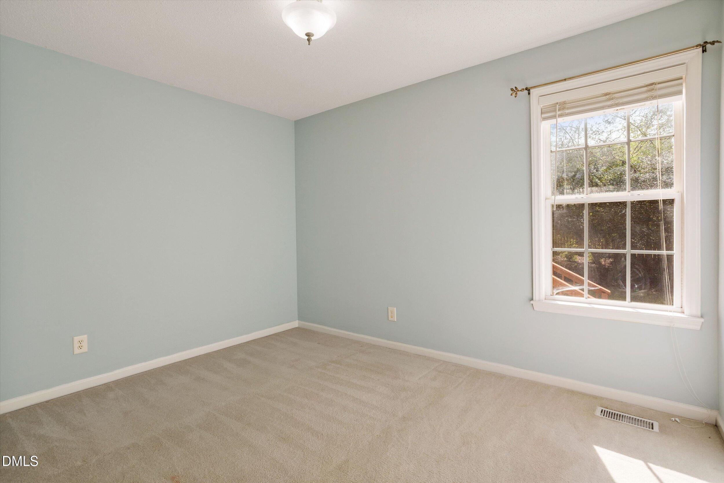 53 Grove Point Property Photo 25