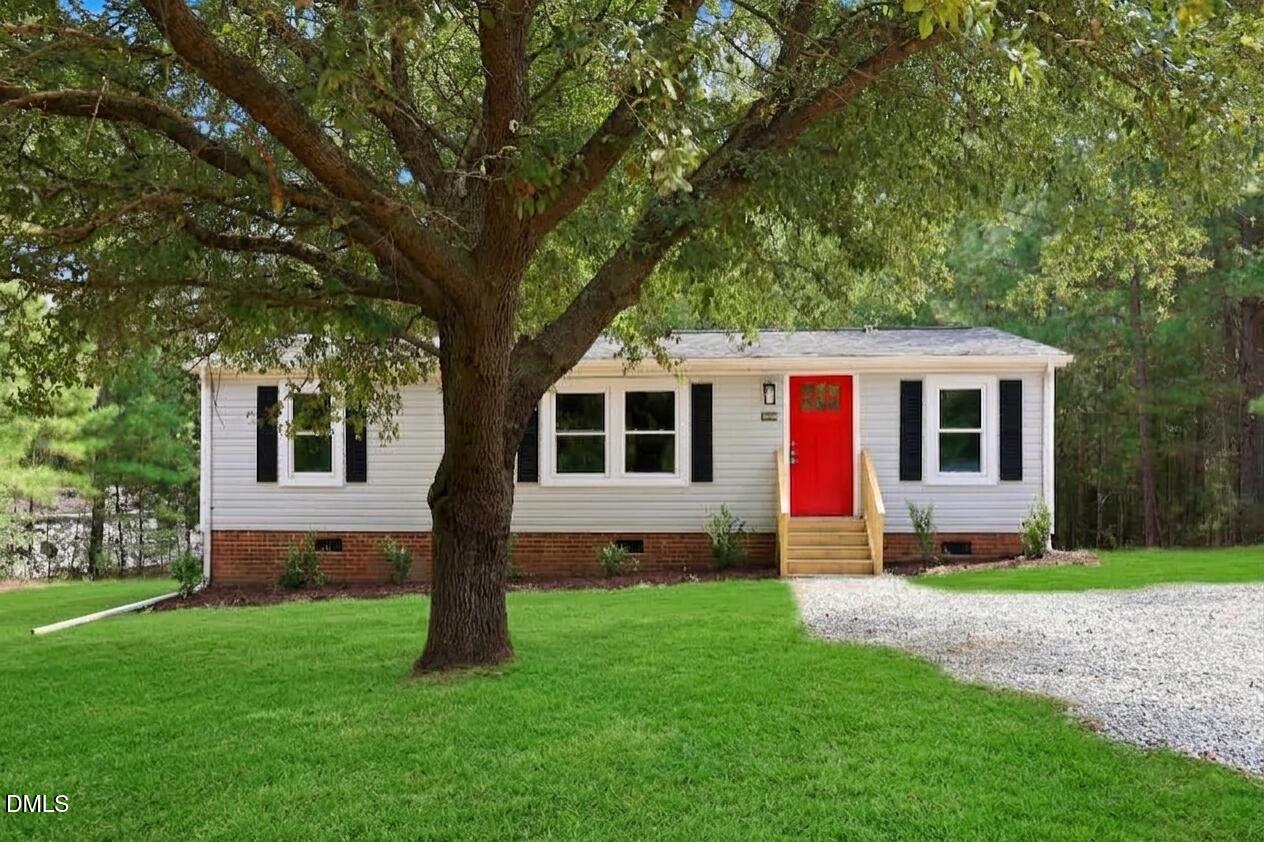 582 Ed Thomas Road Property Photo 1