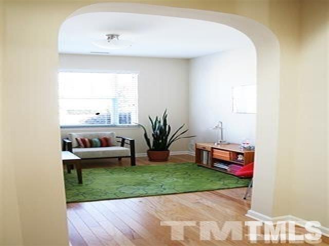 206 Royal Tower Way Property Photo 8