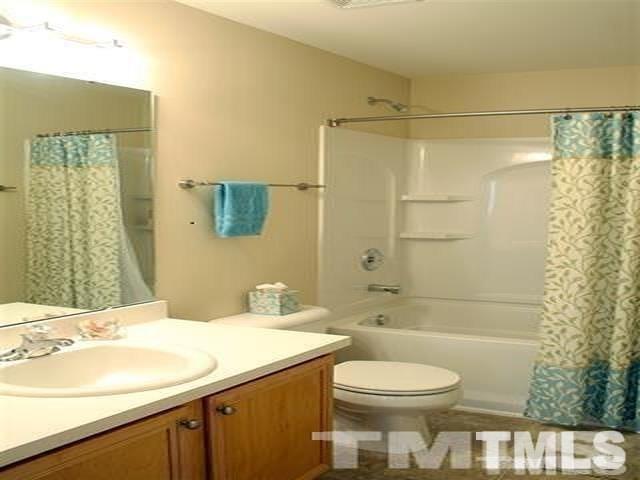 206 Royal Tower Way Property Photo 15