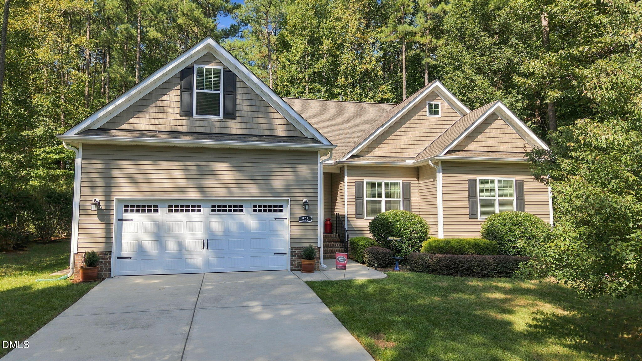 525 Birdsong Lane Property Photo 1