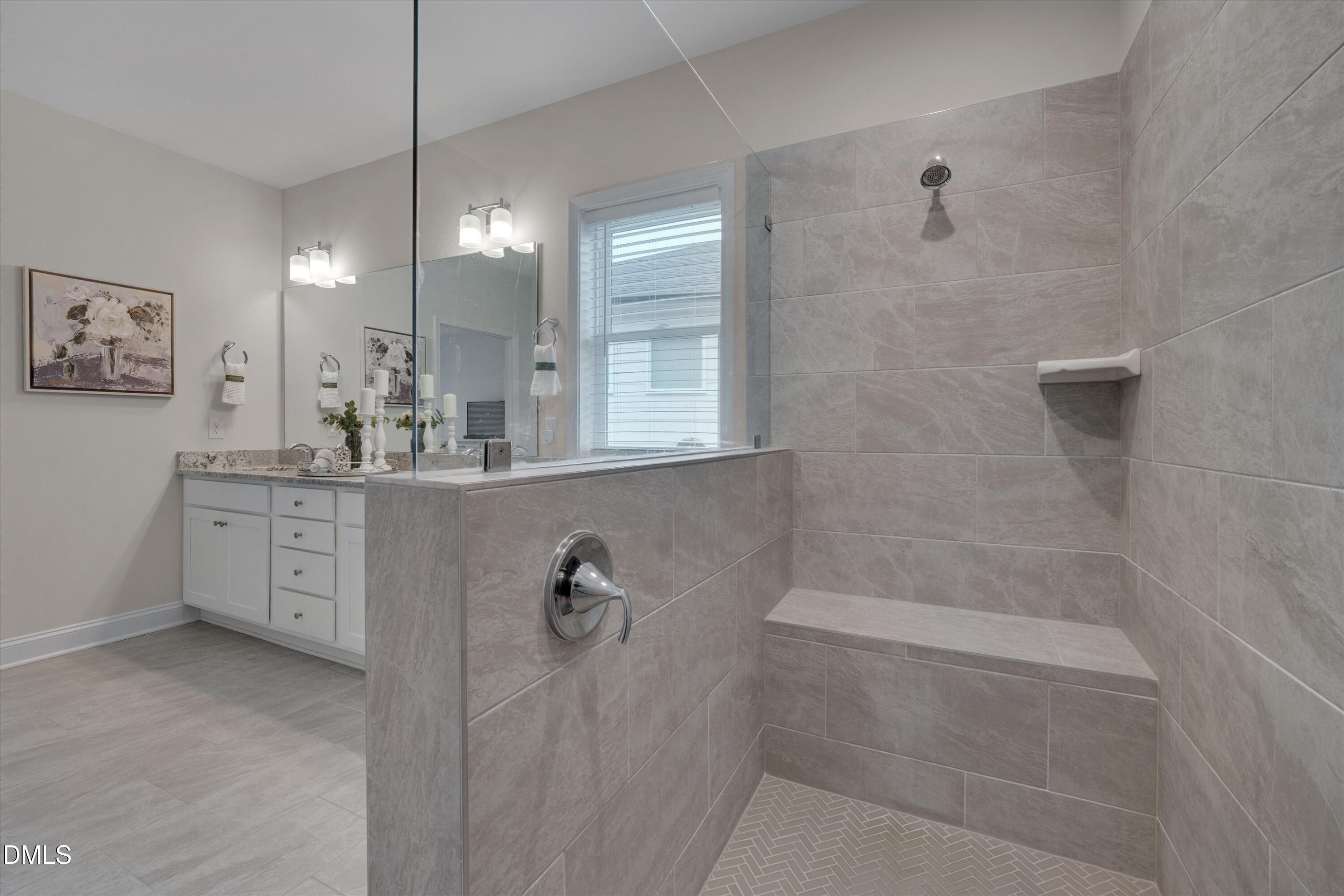 864 Flower Manor Drive Property Photo 12