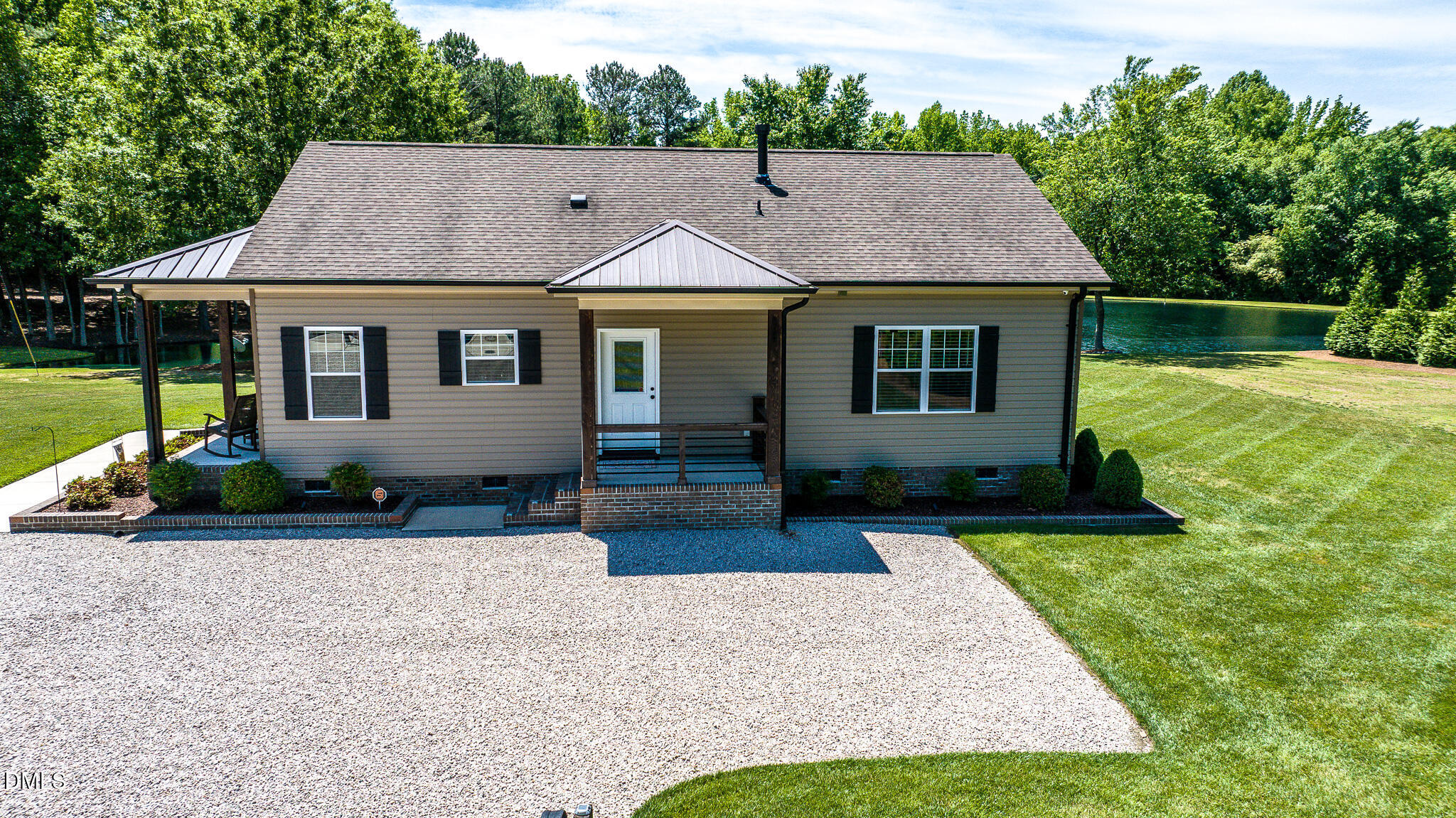 394 King Road Property Photo 14