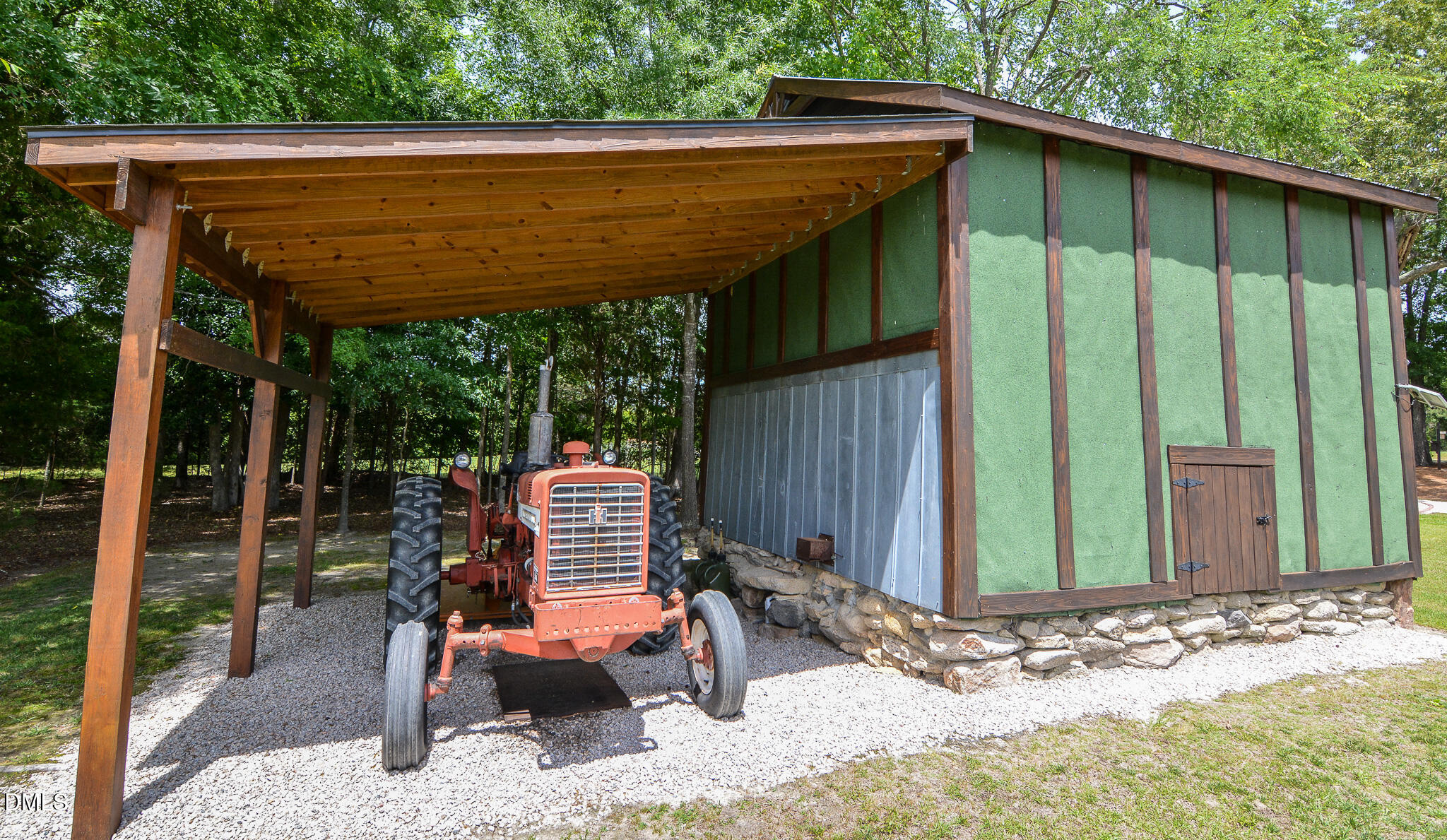 394 King Road Property Photo 47