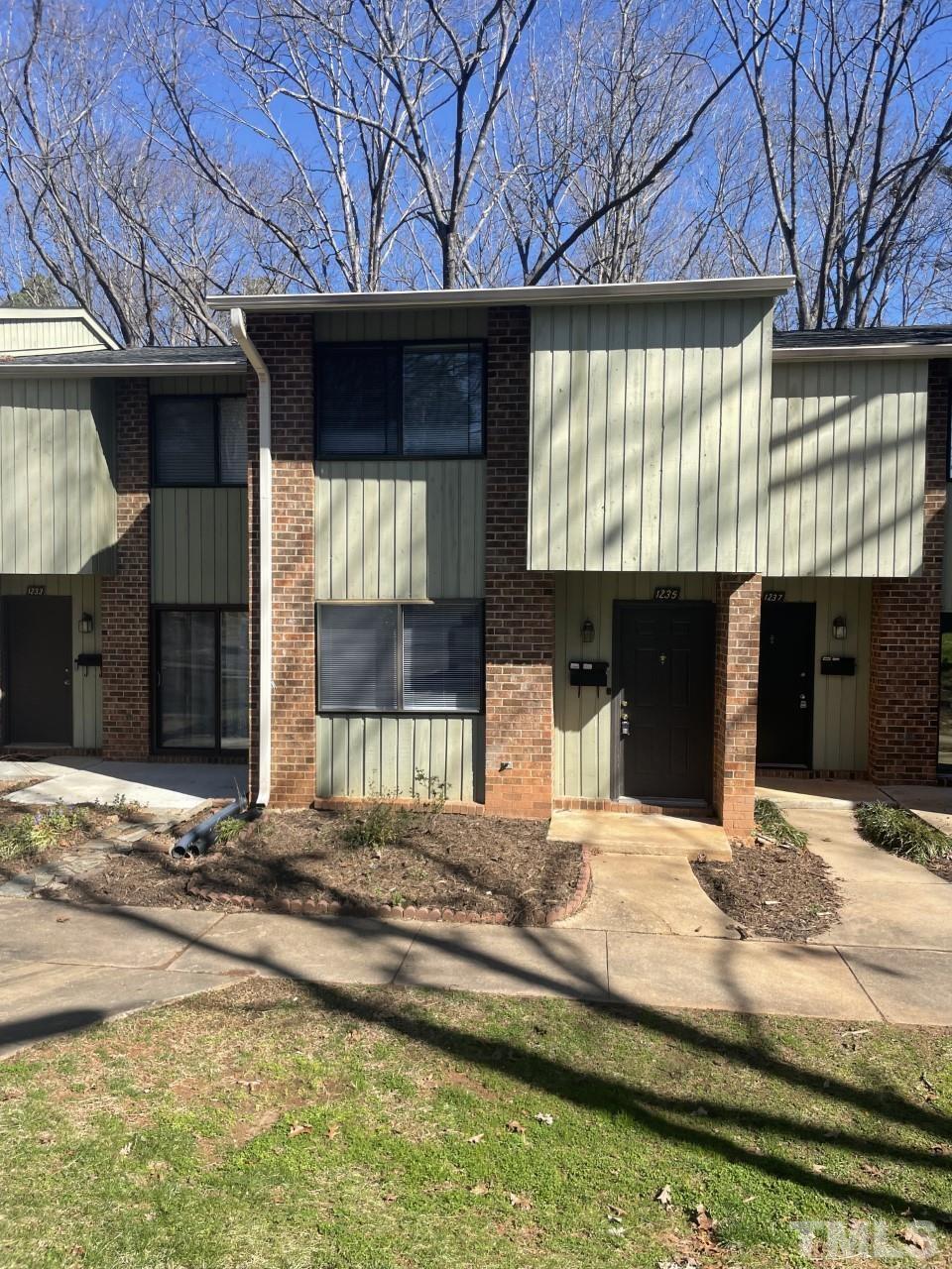 1235 Teakwood Place Property Photo 1