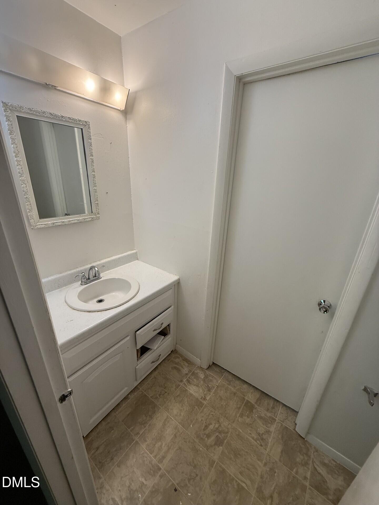 1235 Teakwood Place Property Photo 15