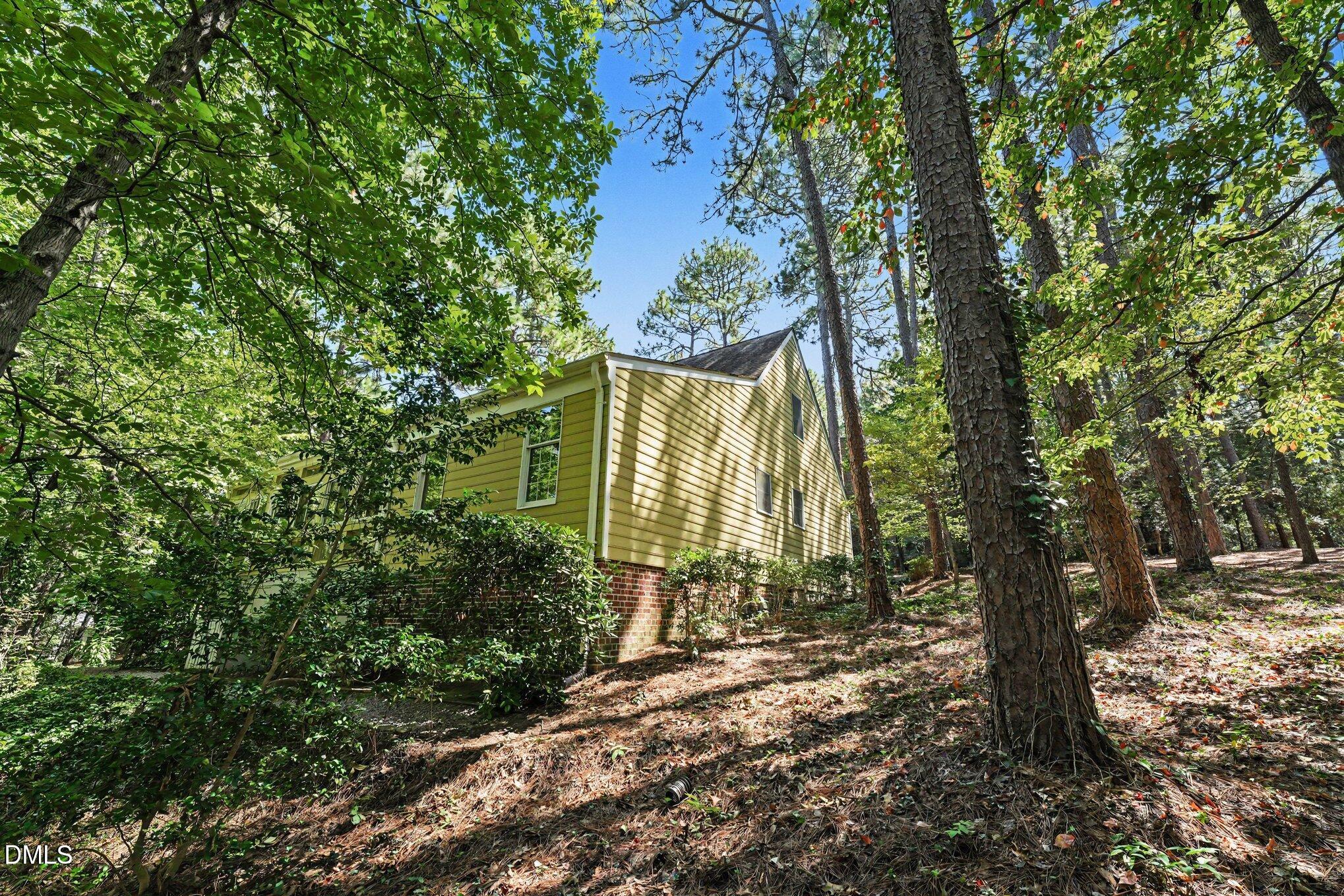 10 Village In The Woods Circle Property Photo 27