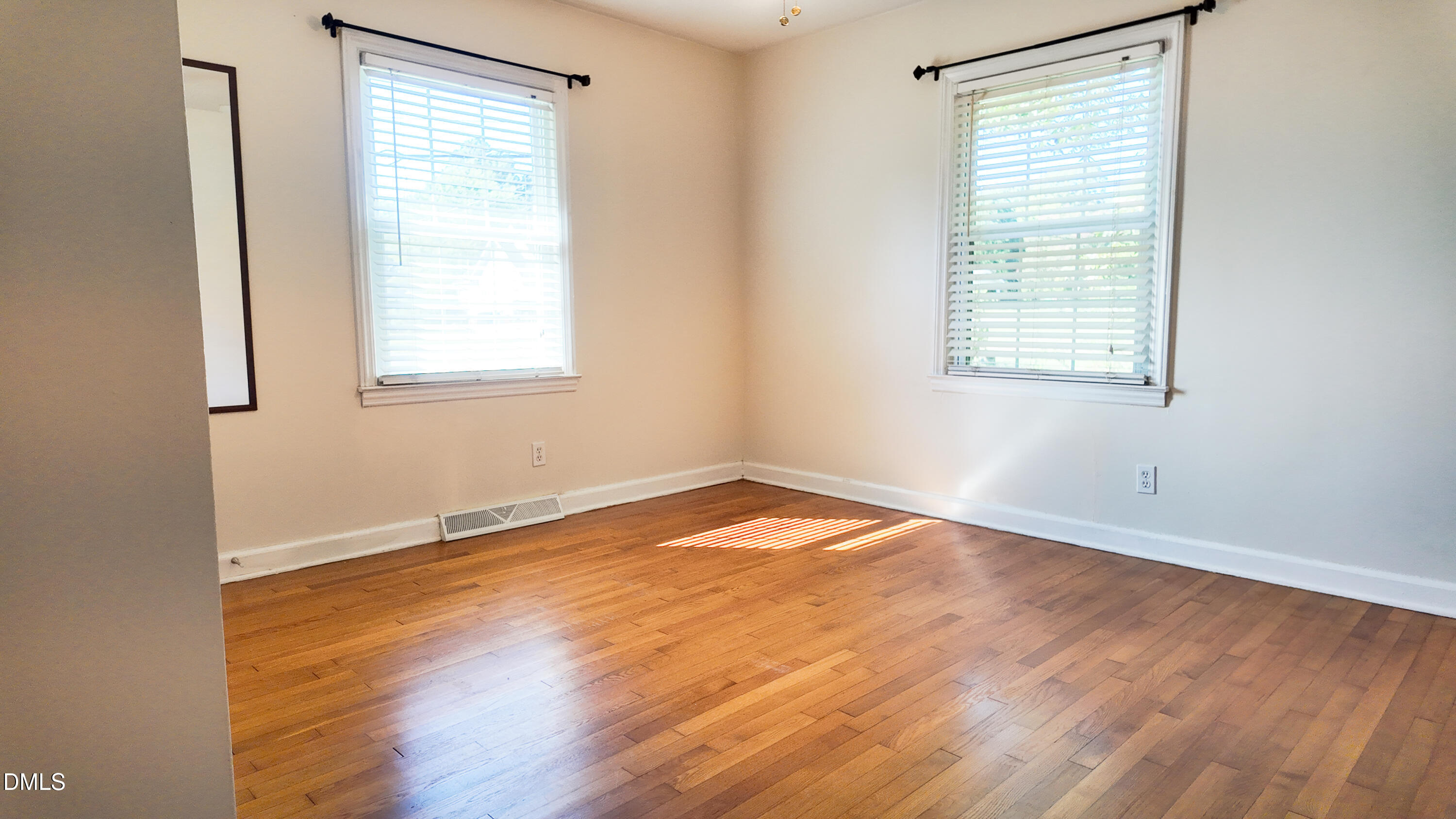 2603 Windy Hill Road Property Photo 12