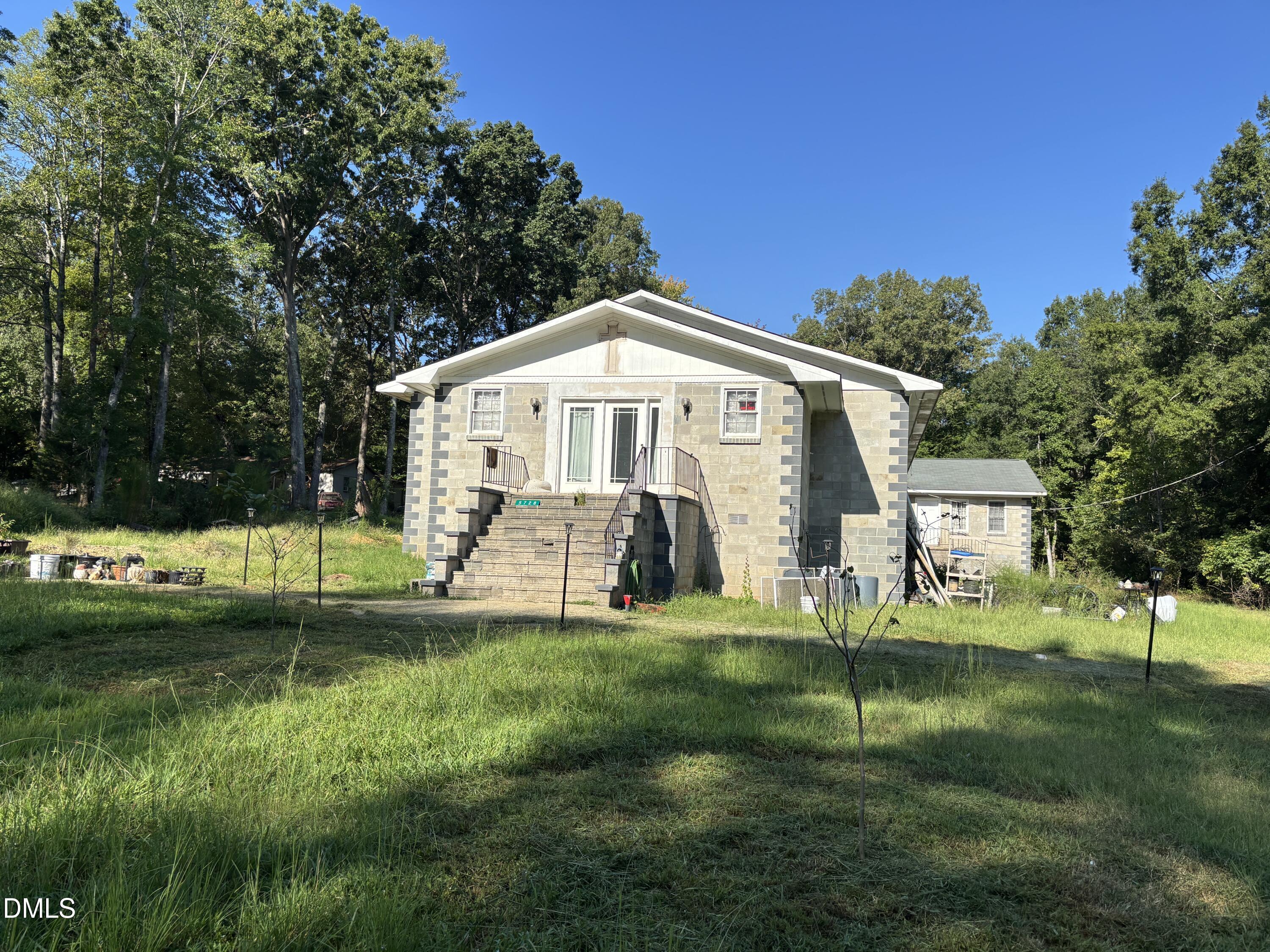 5728 Green Pine Road