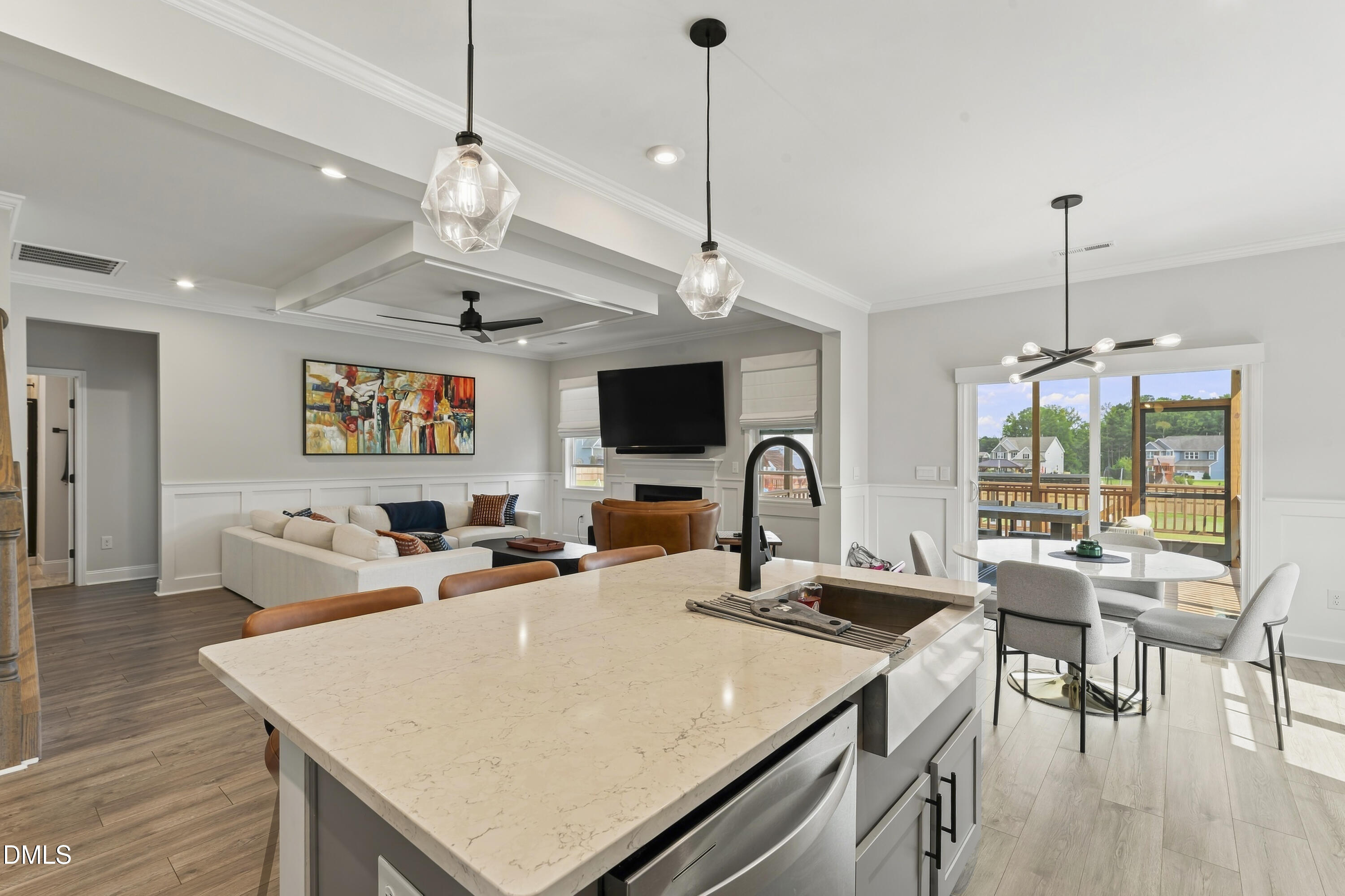 708 Pine Spur Lane Property Photo 9