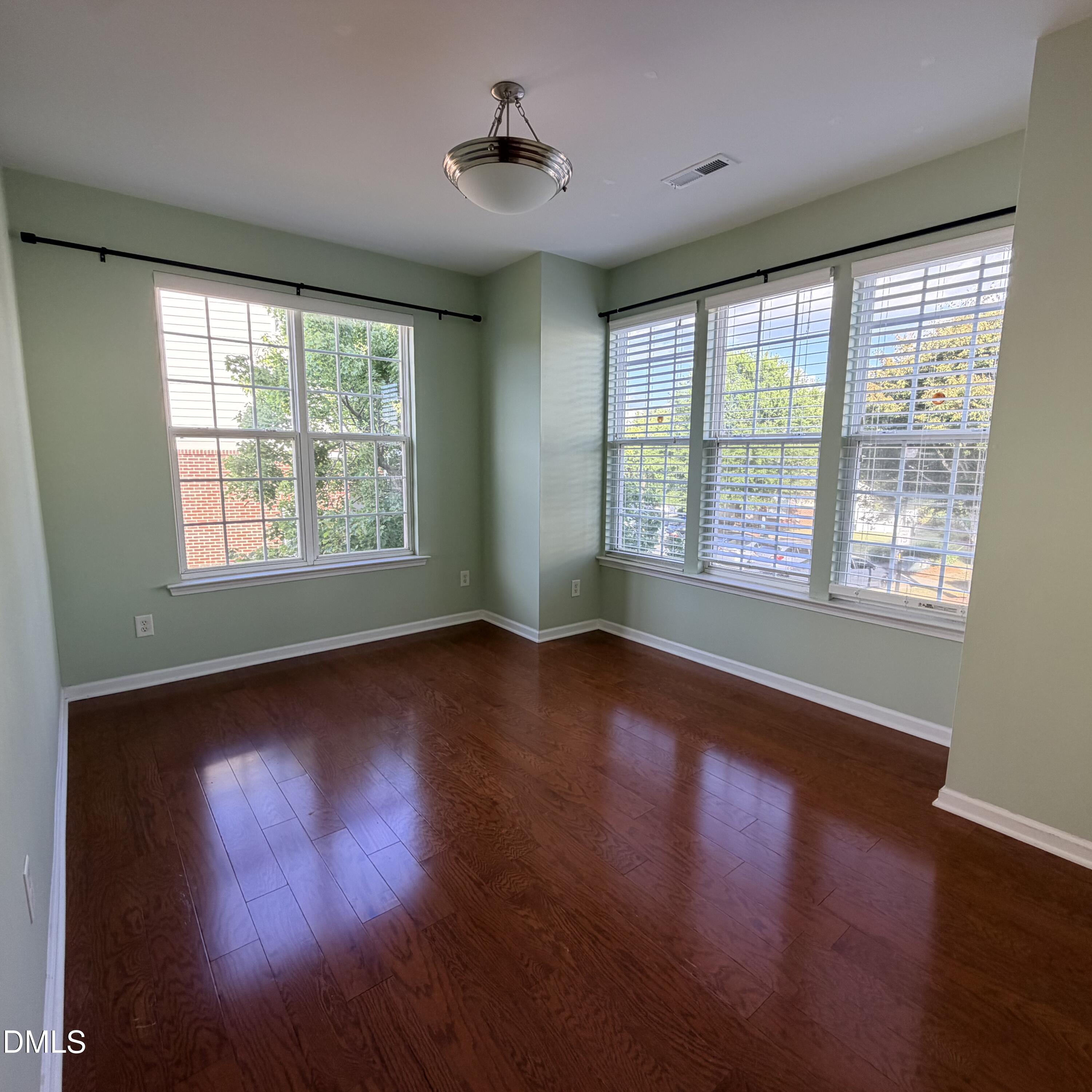 5410 Silver Moon Lane Property Photo 9