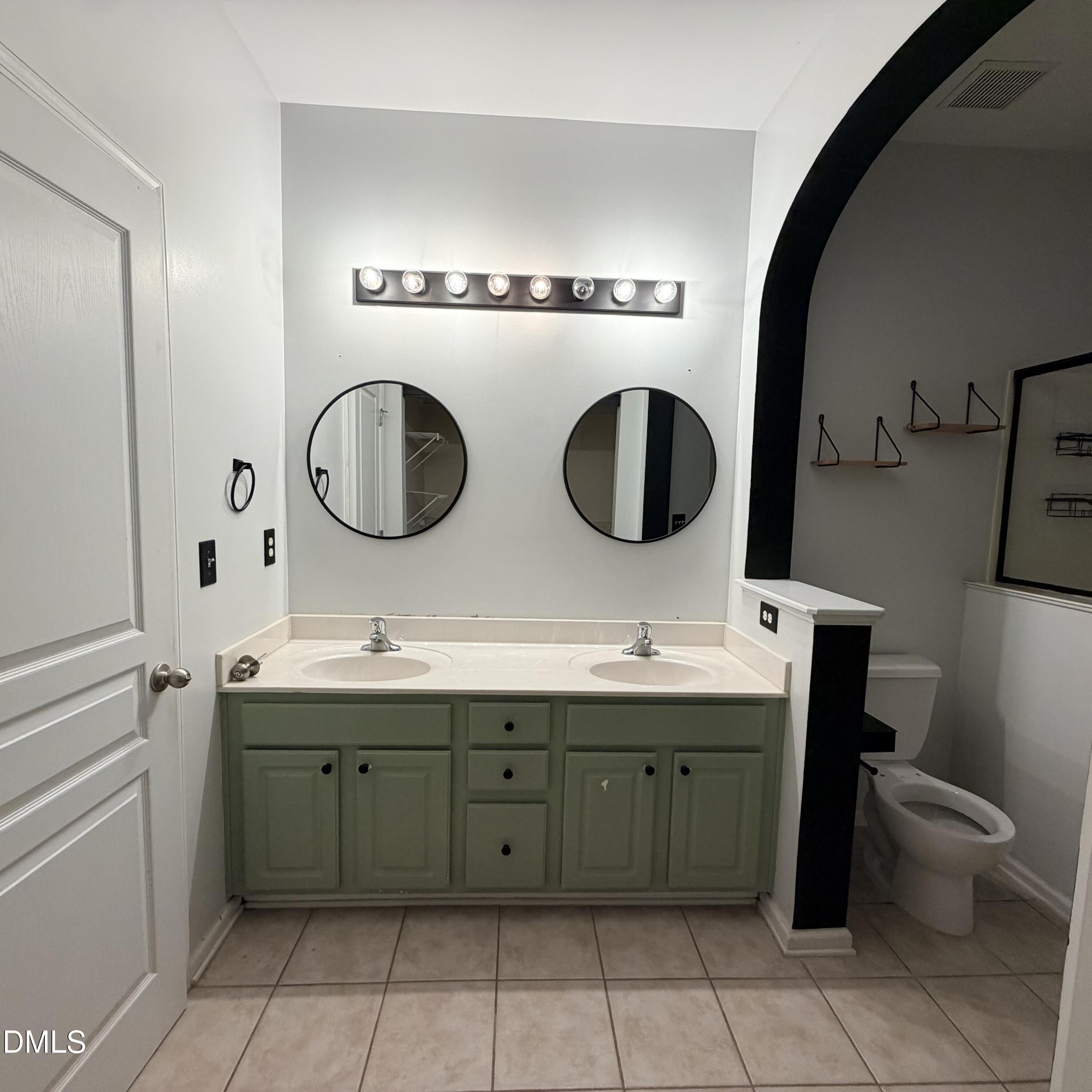 5410 Silver Moon Lane Property Photo 14